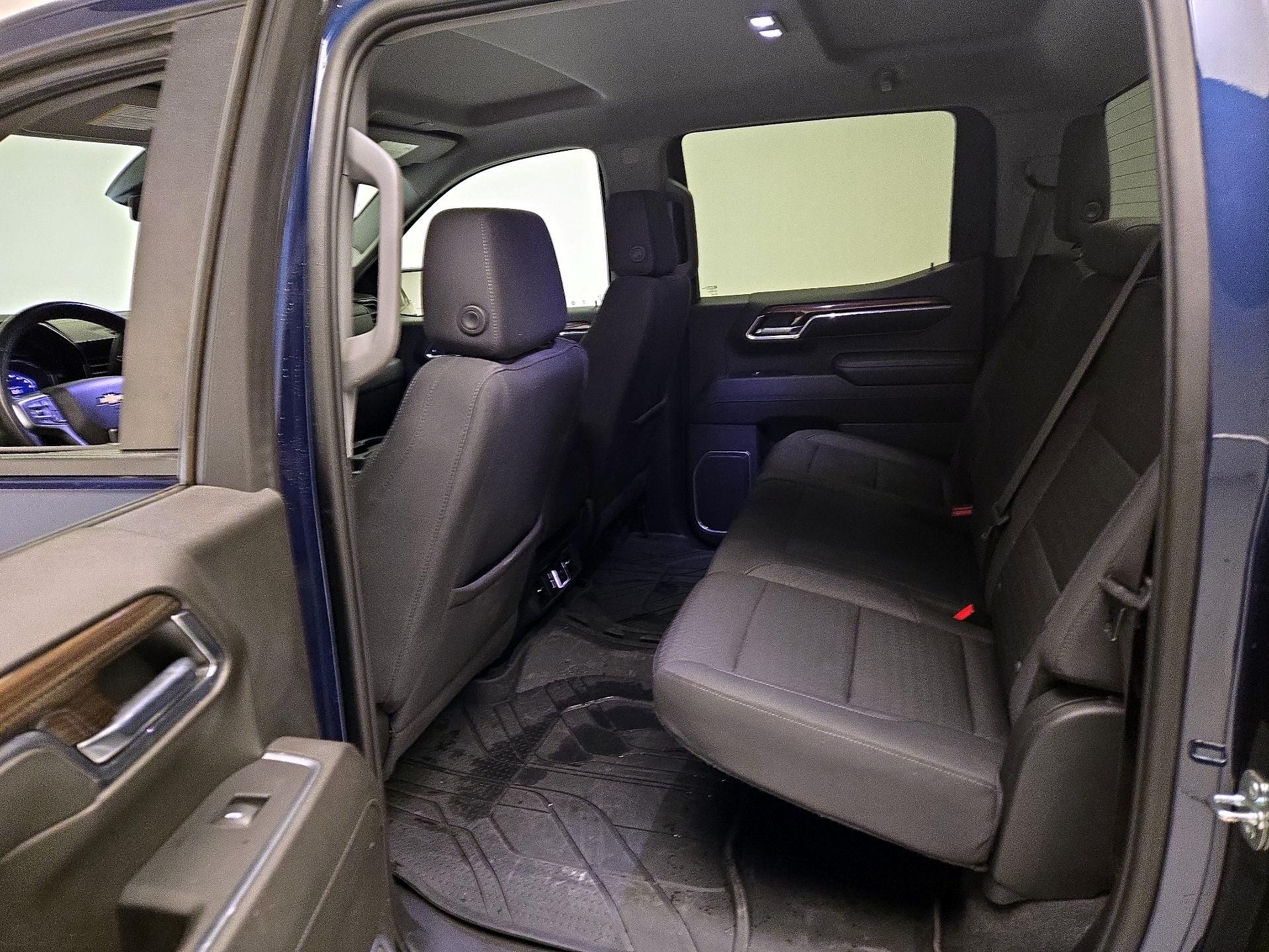 Thumbnail: 2023 Chevrolet Silverado 1500 - 19