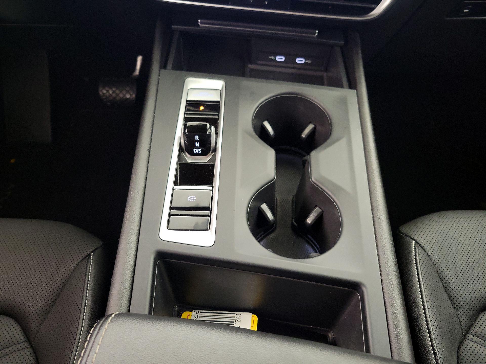 Thumbnail: 2024 Volkswagen Atlas - 17