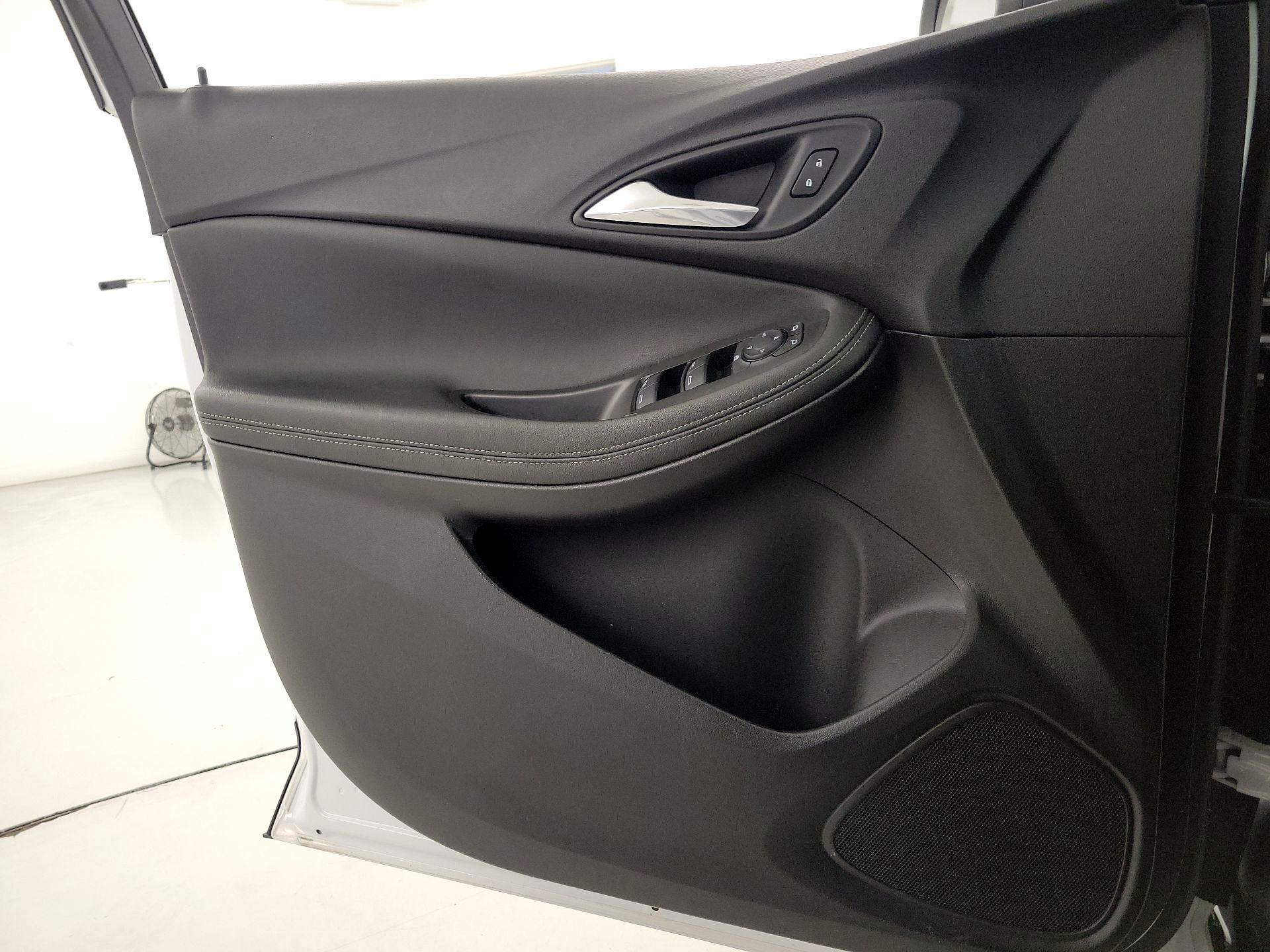 Thumbnail: 2020 Buick Encore GX - 12