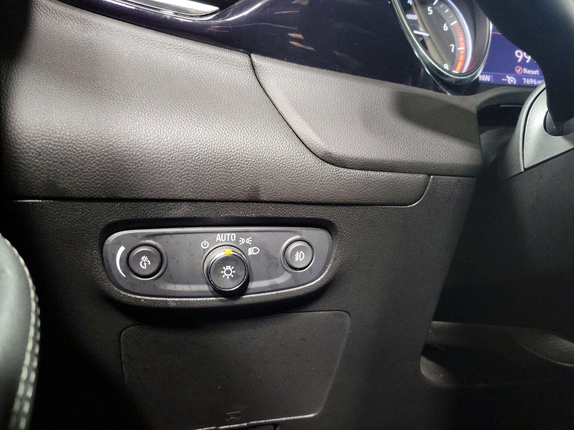 Thumbnail: 2020 Buick Encore GX - 13