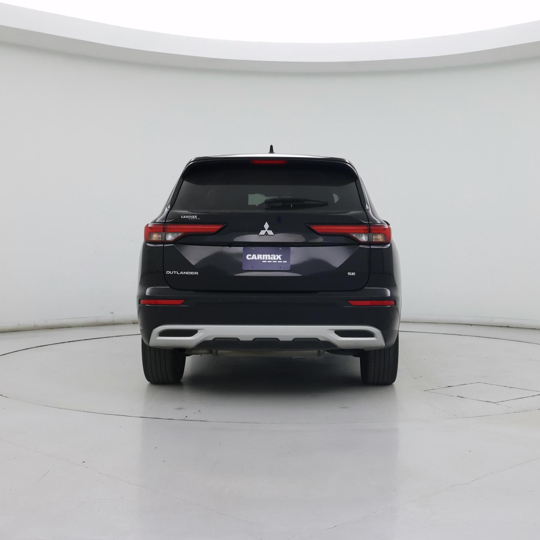 Thumbnail: 2023 Mitsubishi Outlander - 6