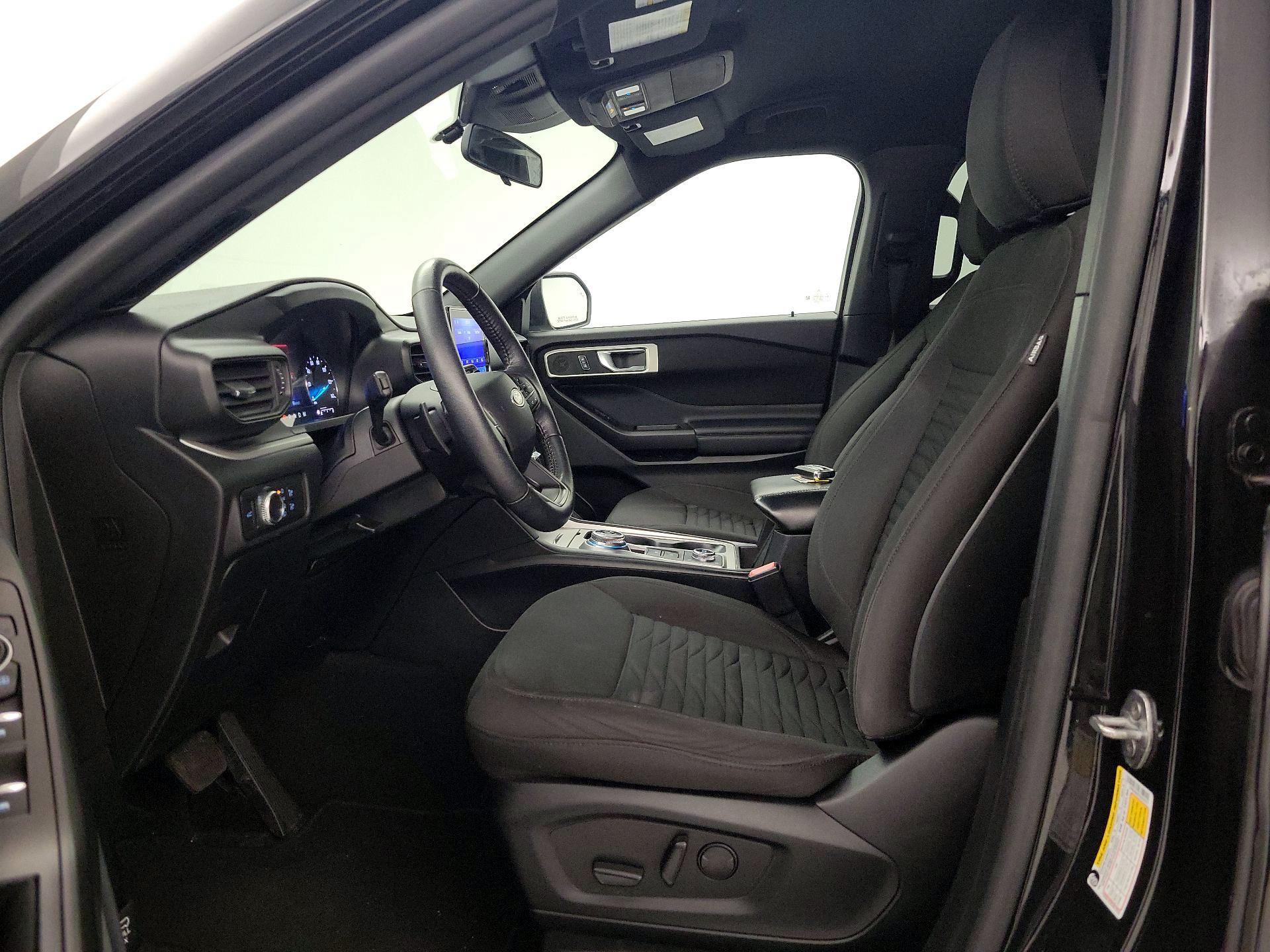 Thumbnail: 2020 Ford Explorer - 11