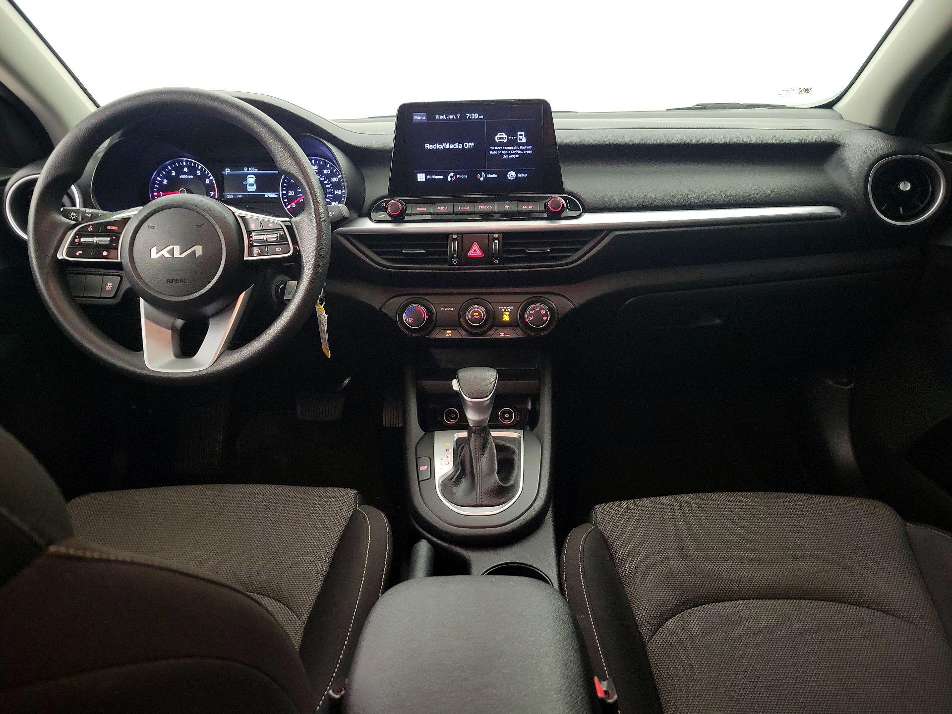 Thumbnail: 2023 Kia Forte - 9