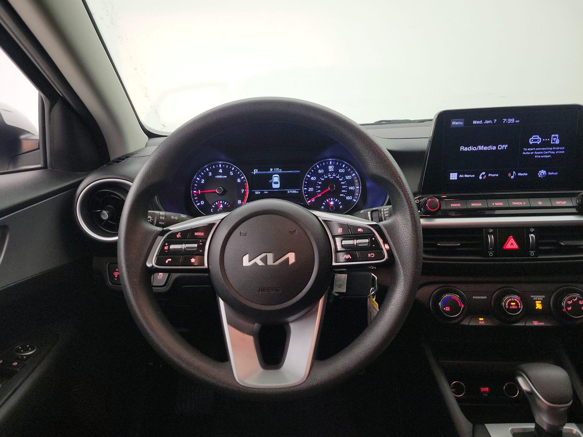 Thumbnail: 2023 Kia Forte - 10