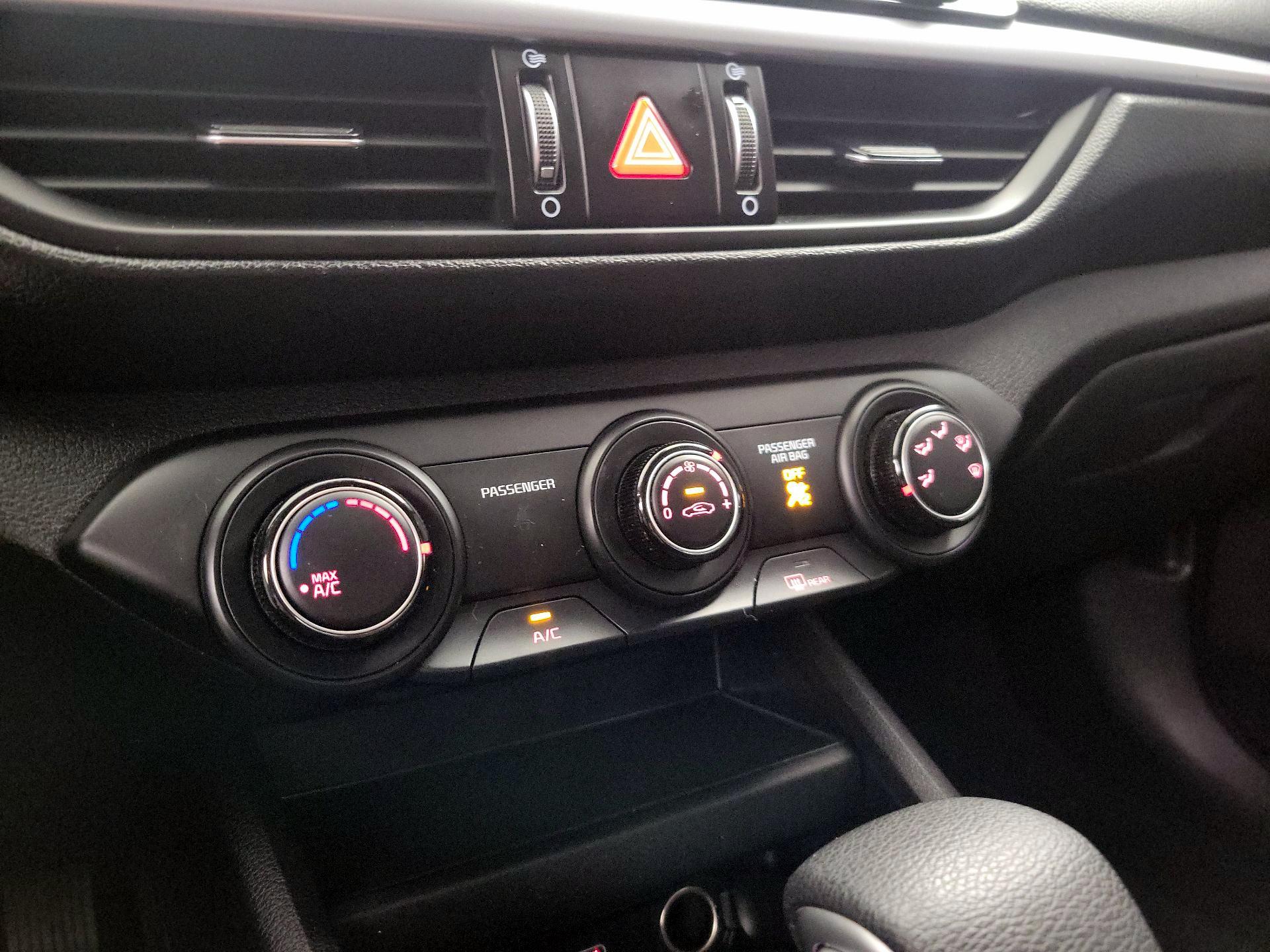 Thumbnail: 2023 Kia Forte - 16