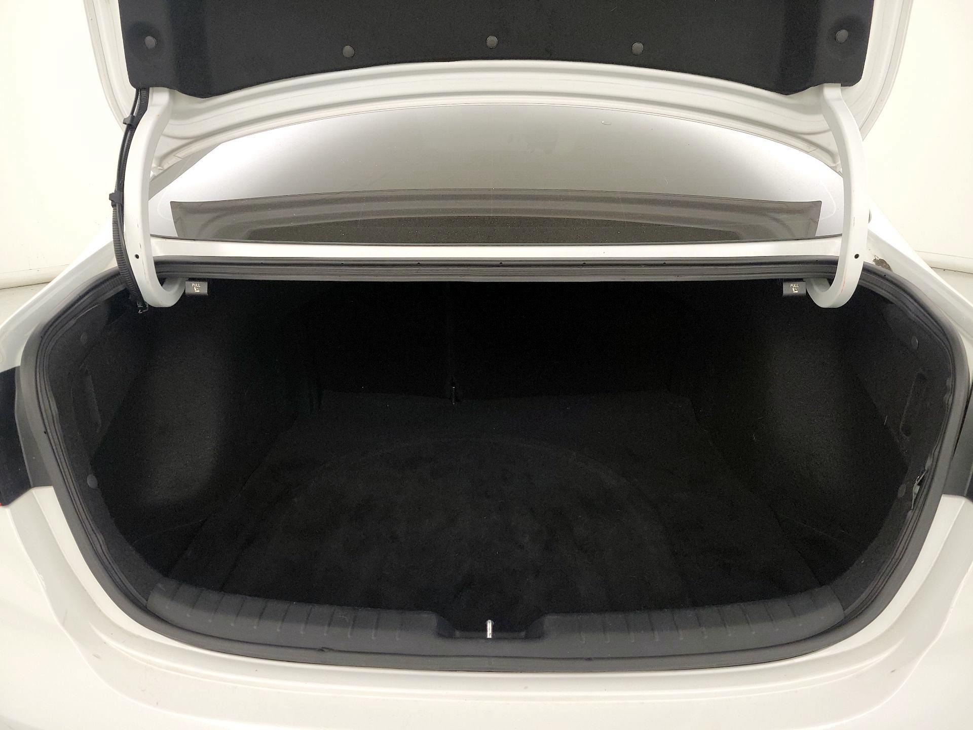 Thumbnail: 2023 Kia Forte - 19