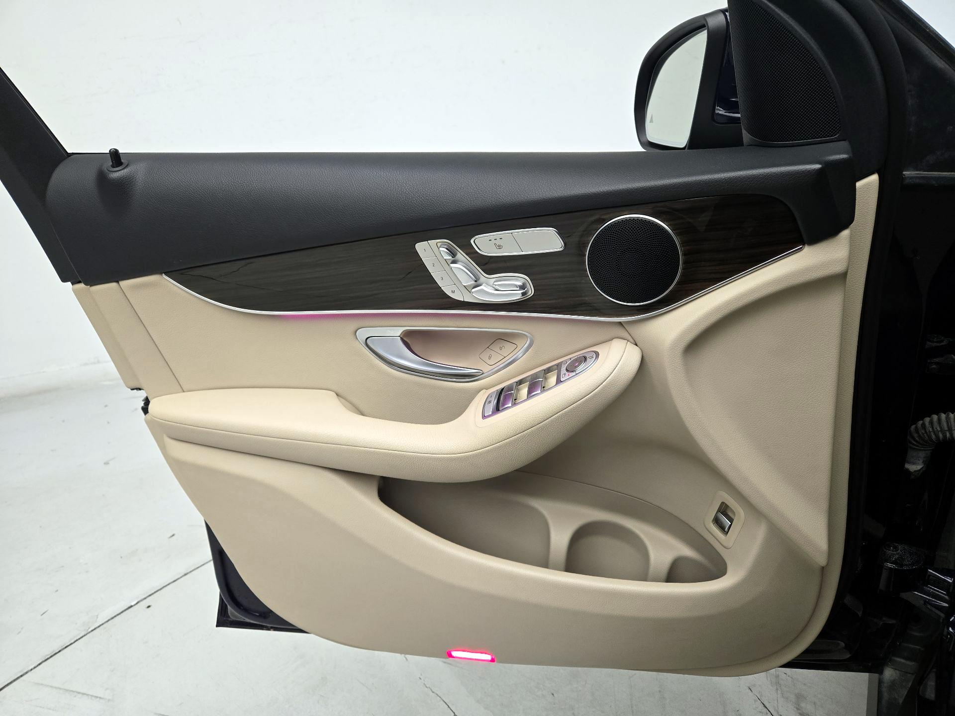 Thumbnail: 2021 Mercedes-Benz GLC - 12