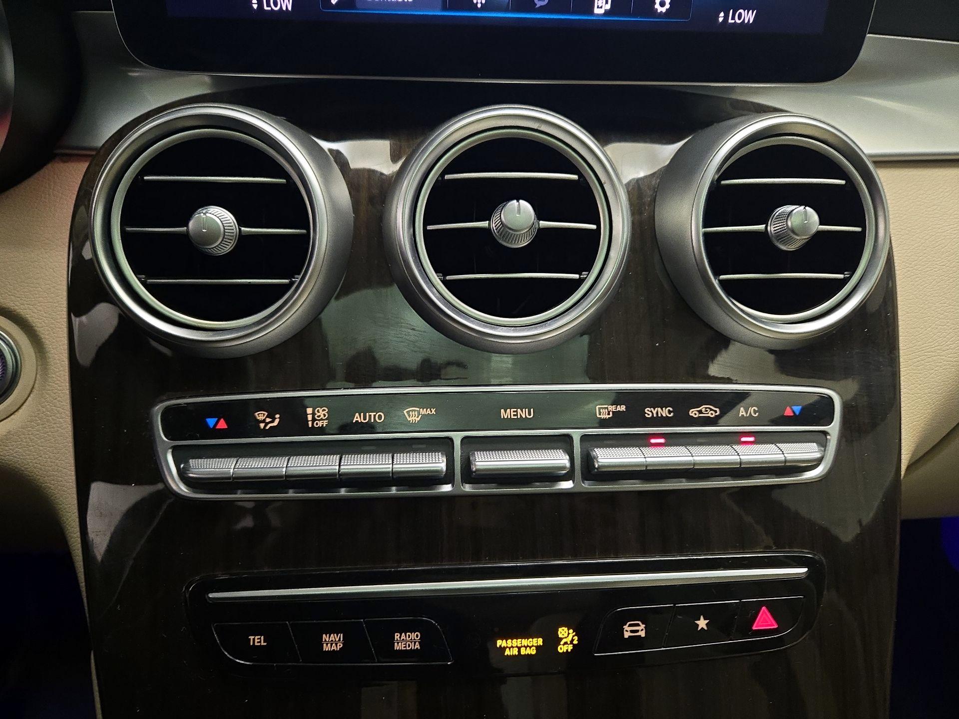 Thumbnail: 2021 Mercedes-Benz GLC - 16