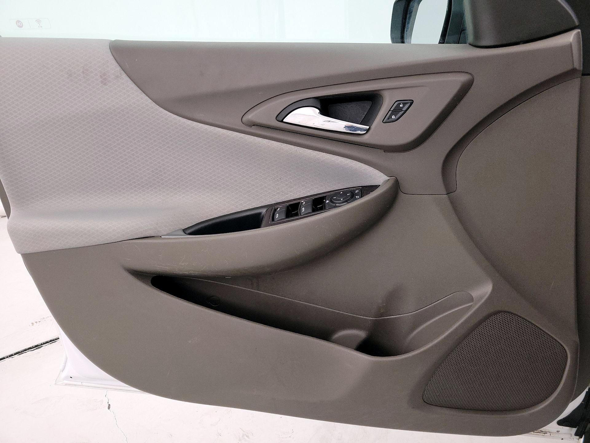 Thumbnail: 2023 Chevrolet Malibu - 12