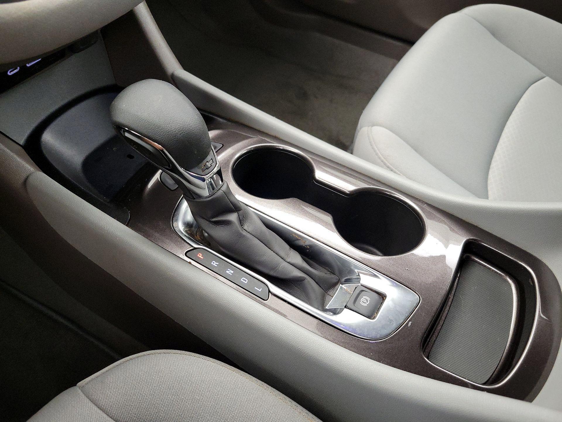 Thumbnail: 2023 Chevrolet Malibu - 17