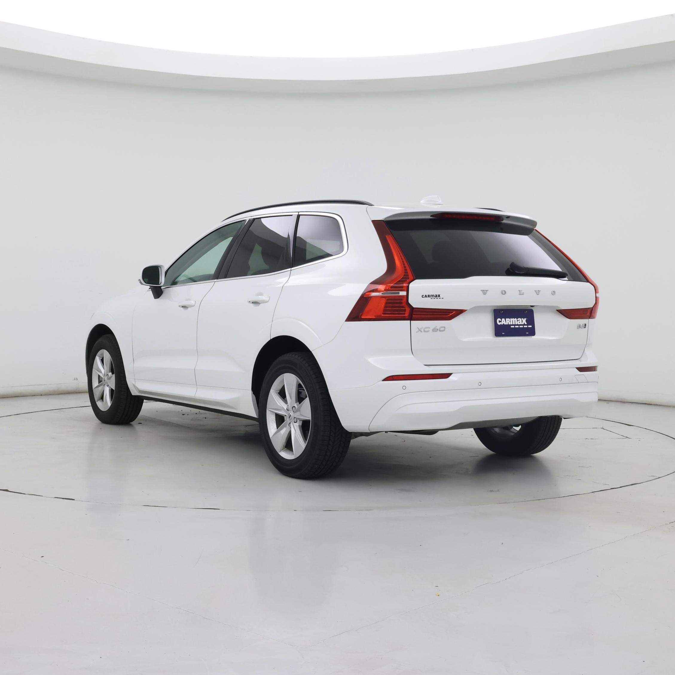Thumbnail: 2022 Volvo XC60 - 2