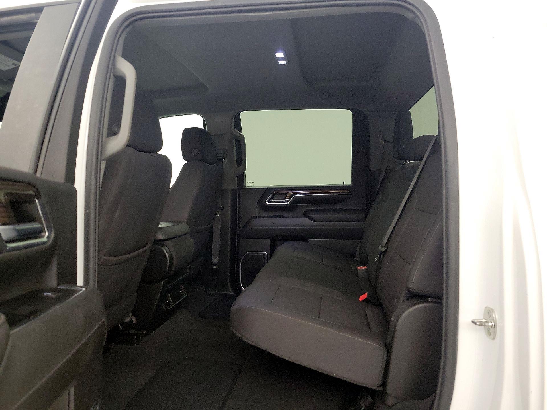 Thumbnail: 2024 Chevrolet Silverado 2500 - 18