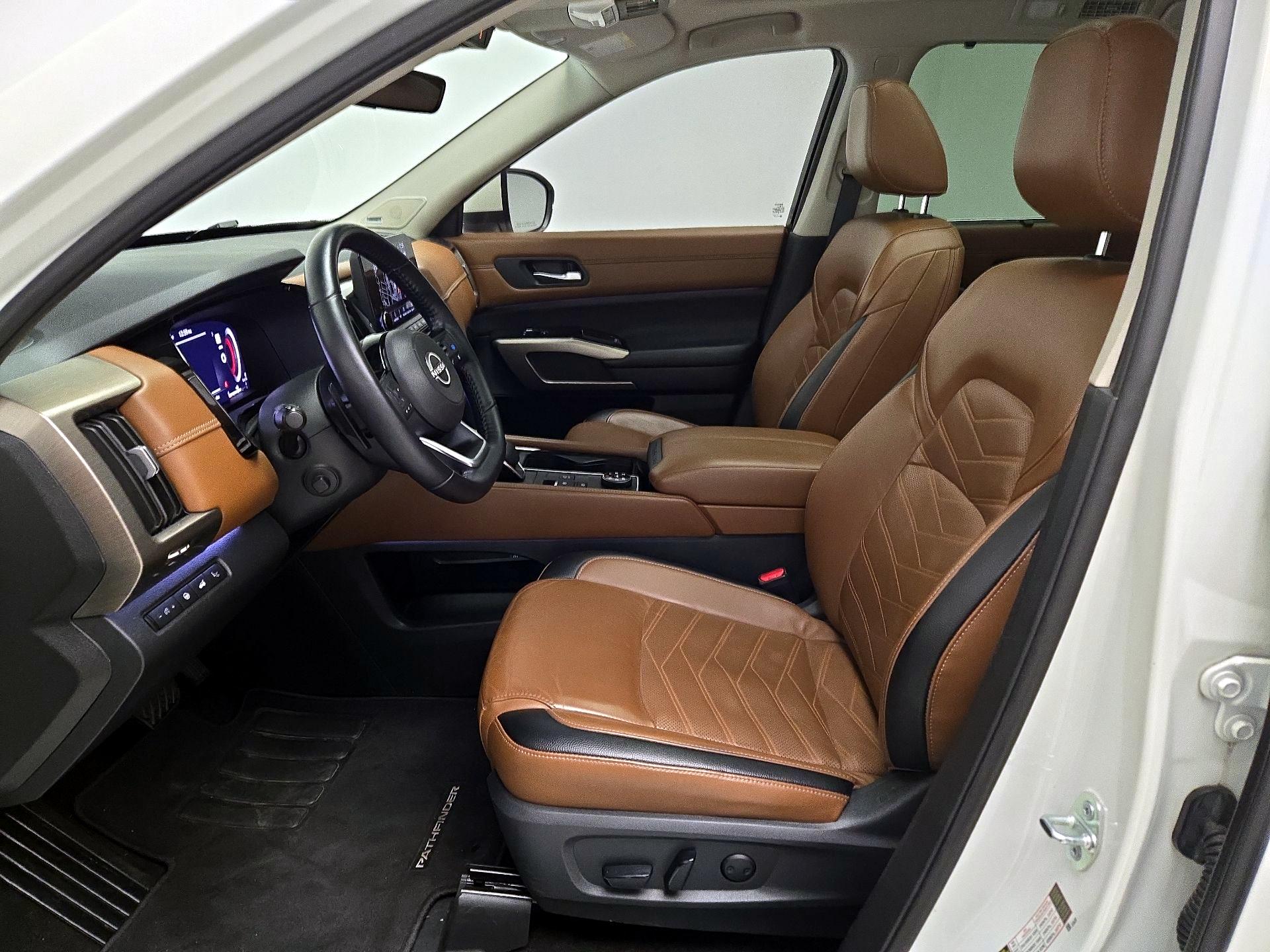 Thumbnail: 2023 Nissan Pathfinder - 11