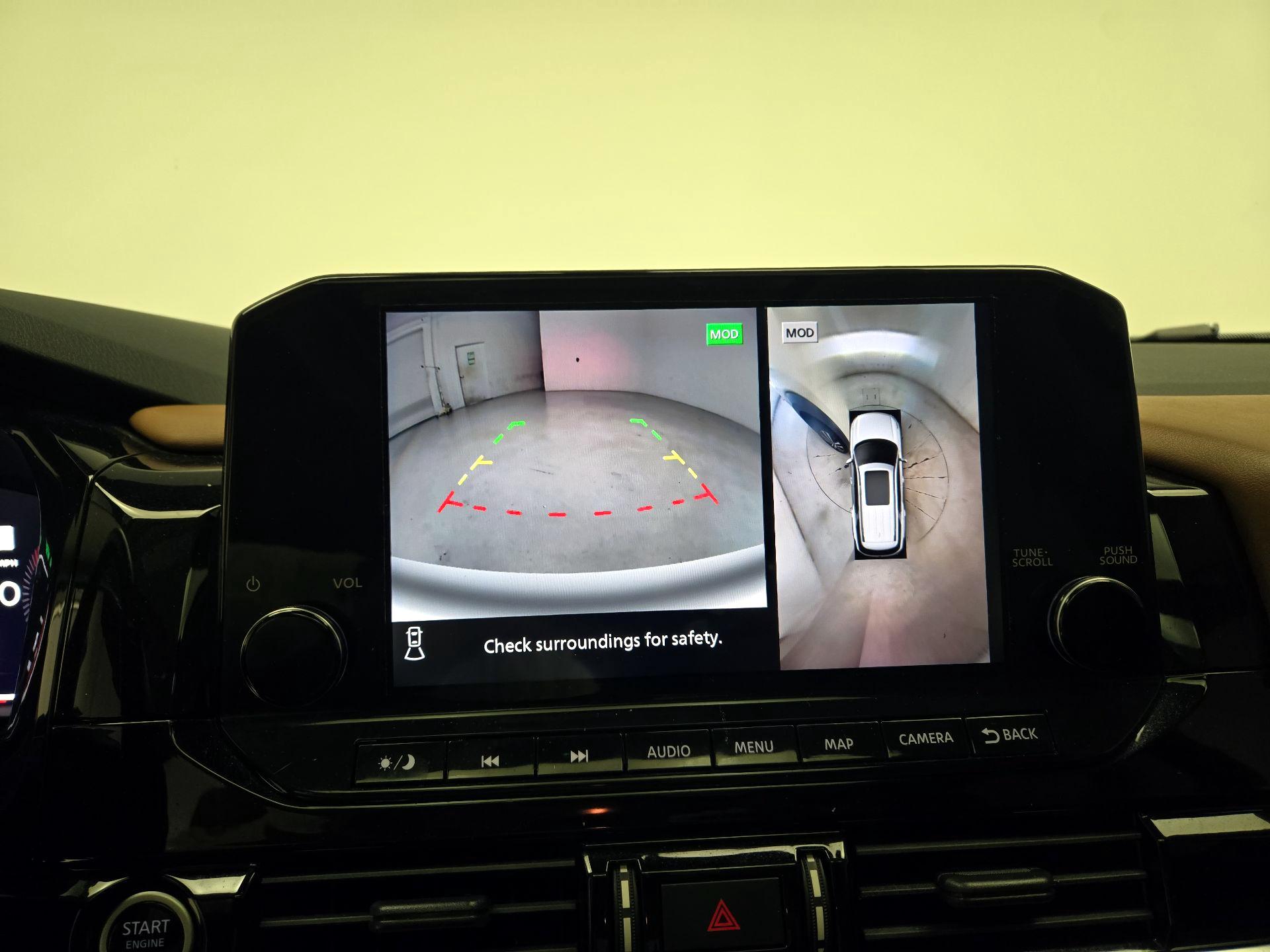 Thumbnail: 2023 Nissan Pathfinder - 15