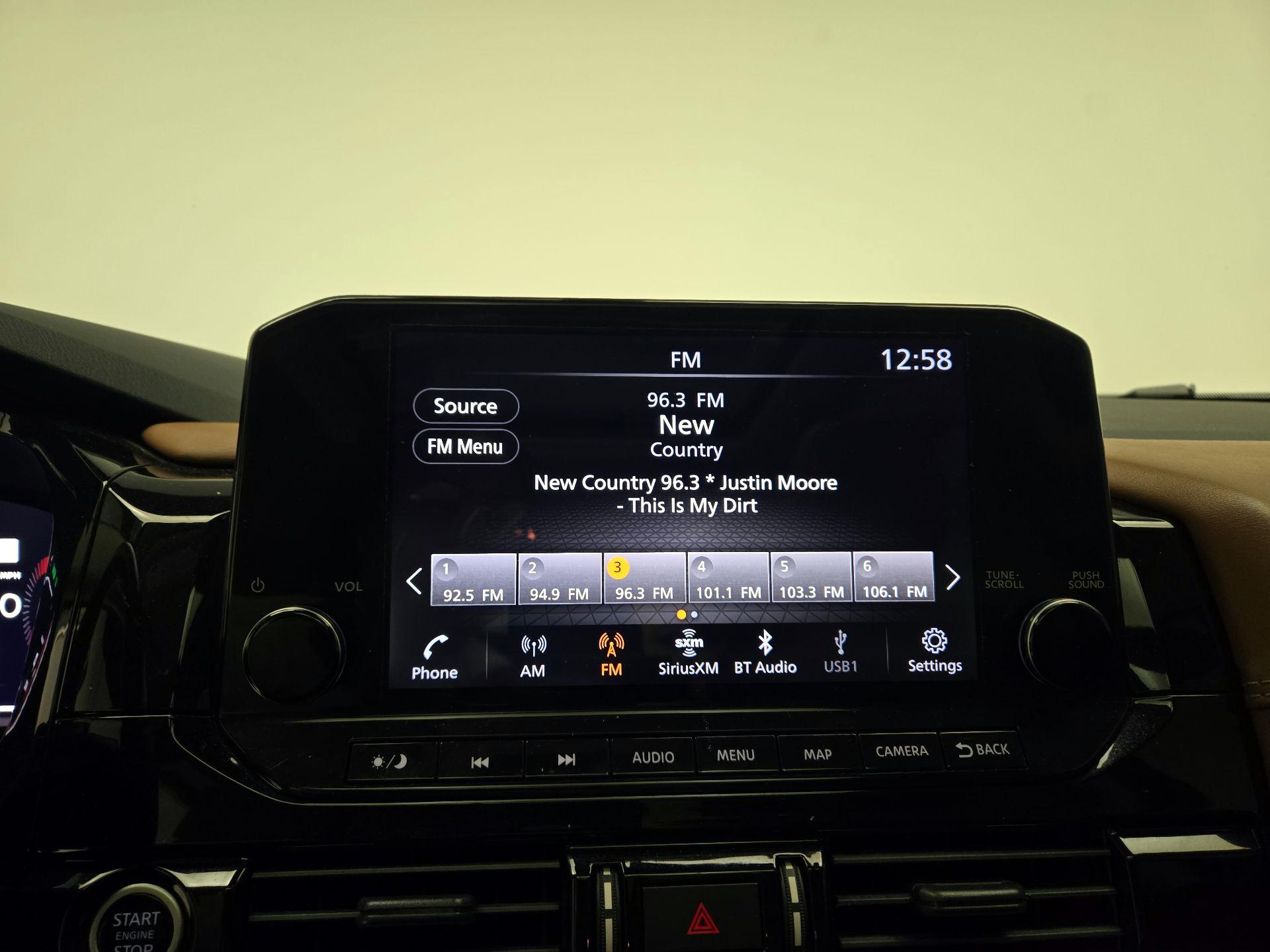 Thumbnail: 2023 Nissan Pathfinder - 16