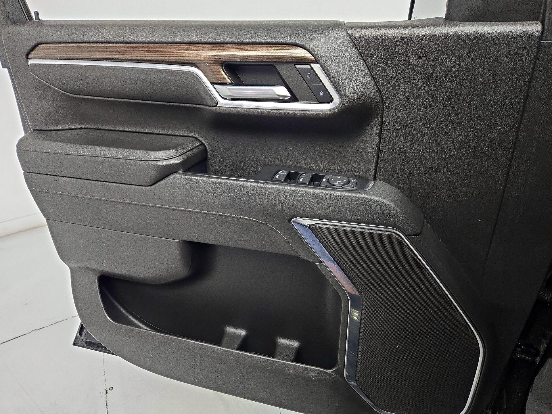 Thumbnail: 2023 Chevrolet Silverado 1500 - 12