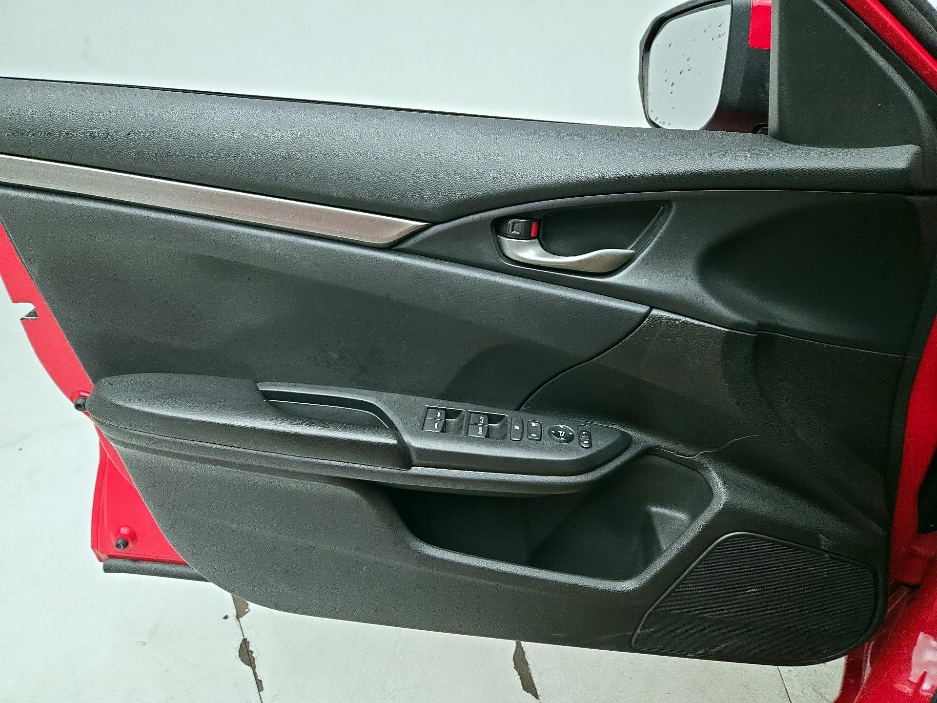 Thumbnail: 2019 Honda Civic - 12