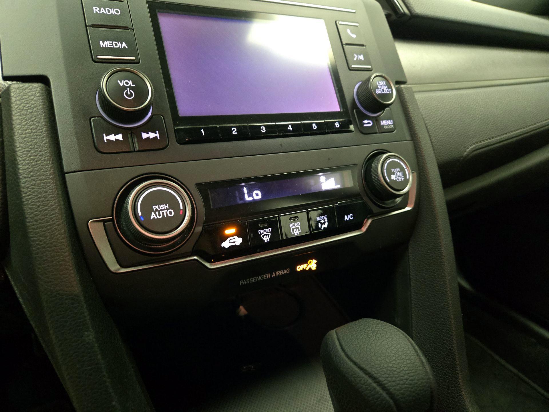 Thumbnail: 2019 Honda Civic - 16