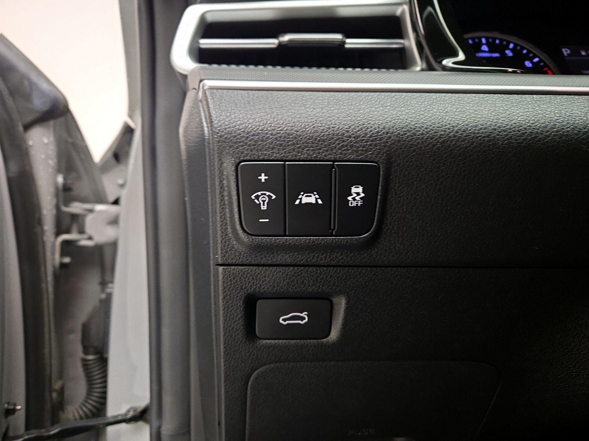 Thumbnail: 2023 Kia K5 - 13