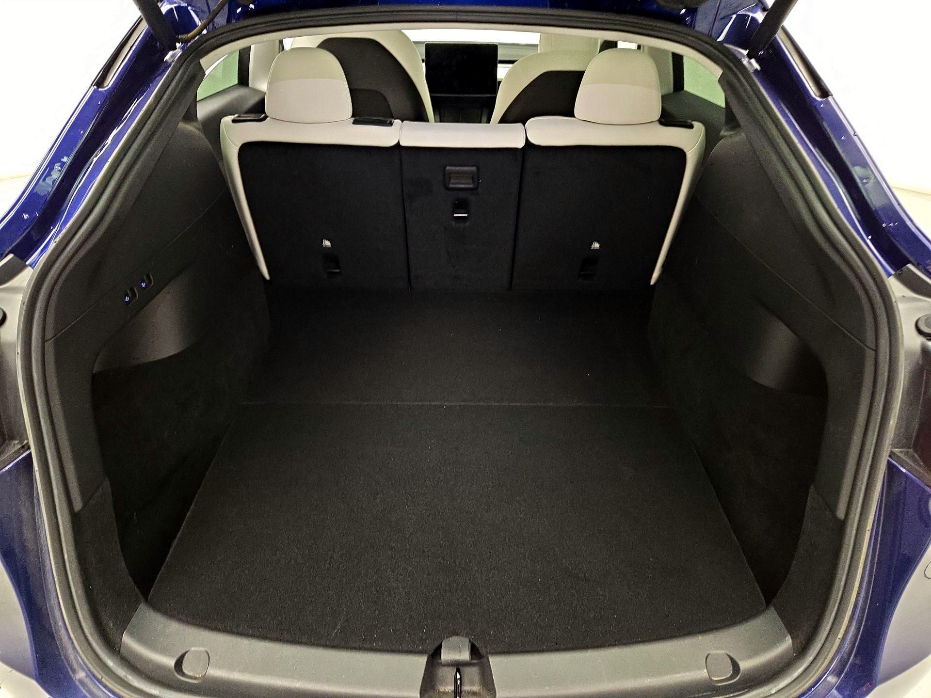 Thumbnail: 2022 Tesla Model Y - 20