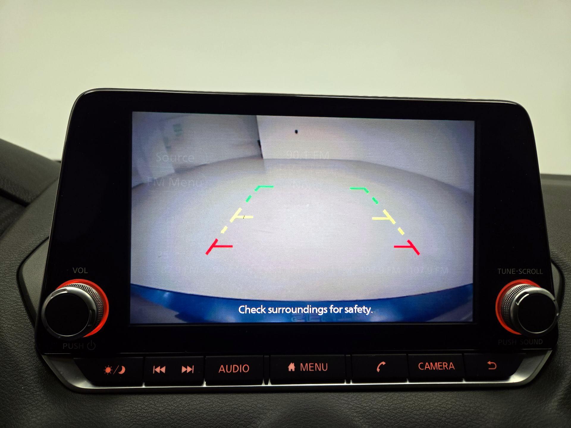 Thumbnail: 2022 Nissan Sentra - 14