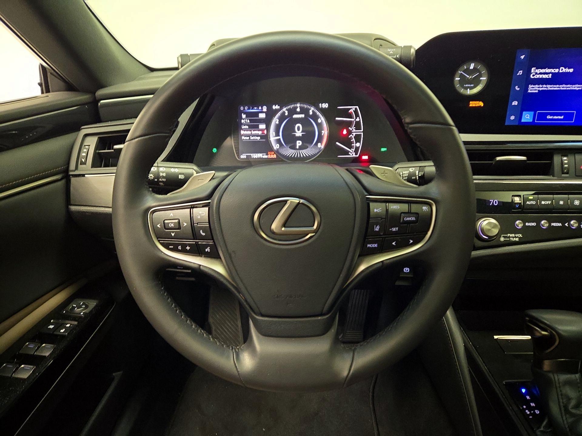 Thumbnail: 2023 Lexus ES - 10