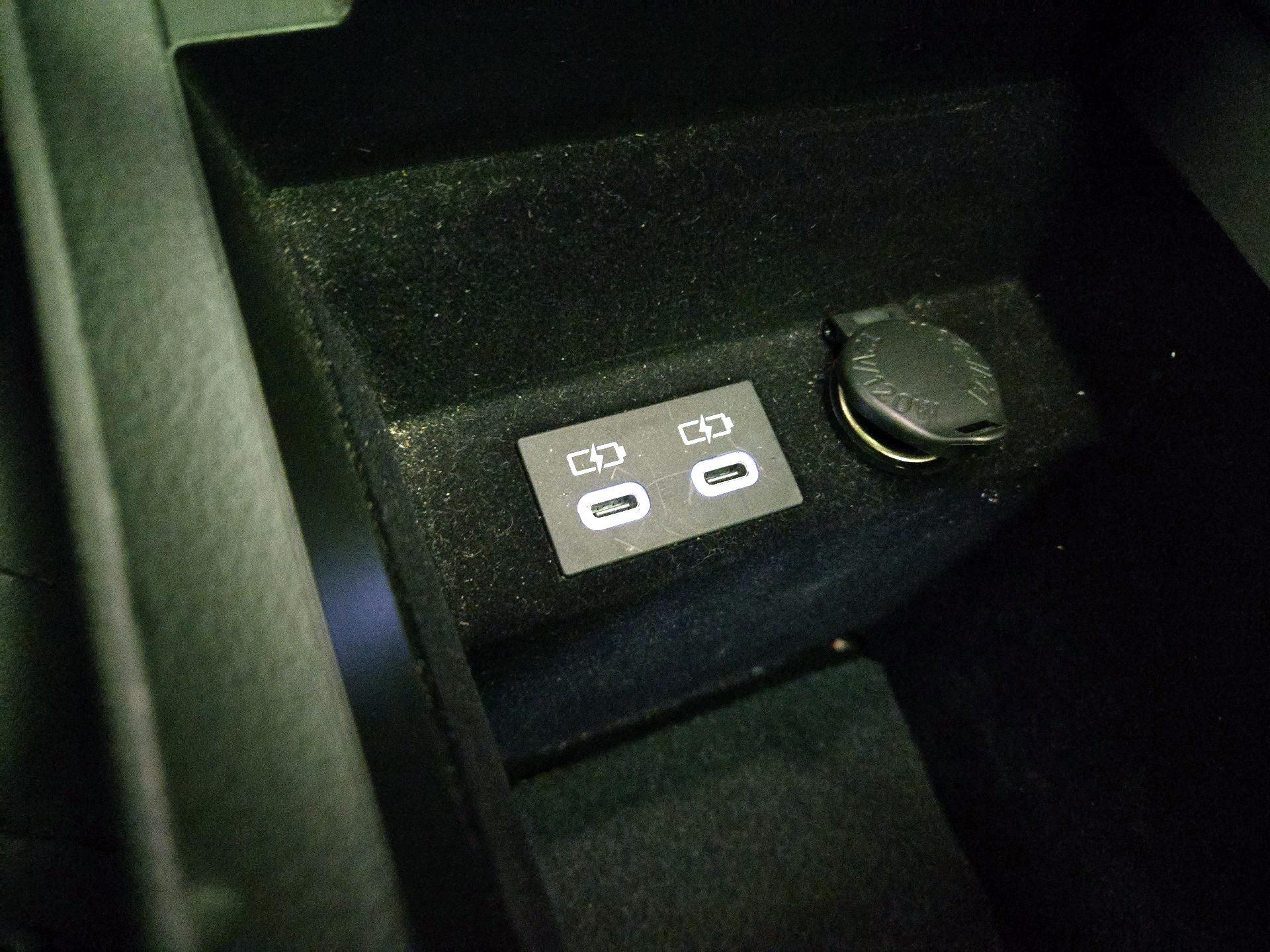 Thumbnail: 2023 Lexus ES - 18