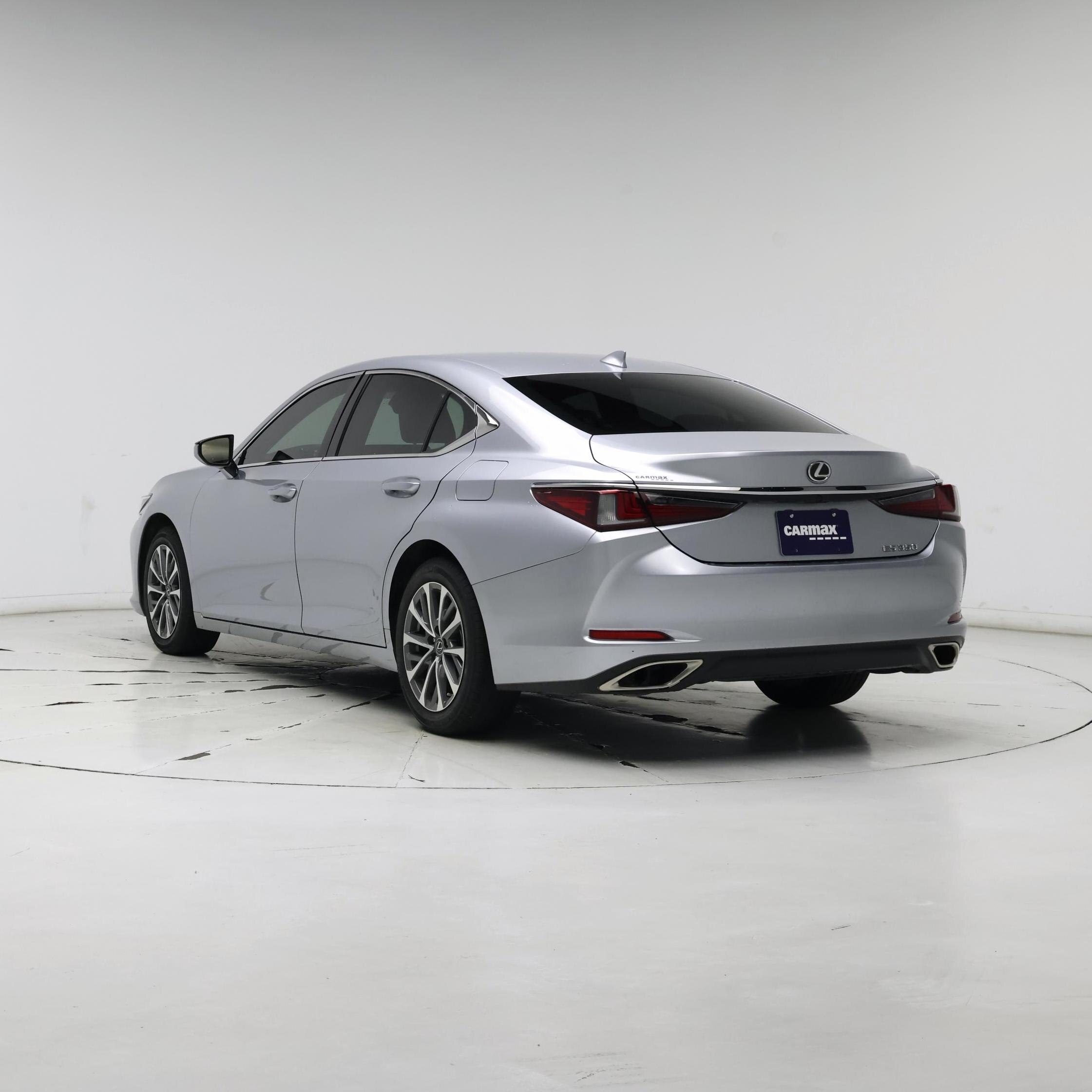 Thumbnail: 2023 Lexus ES - 2