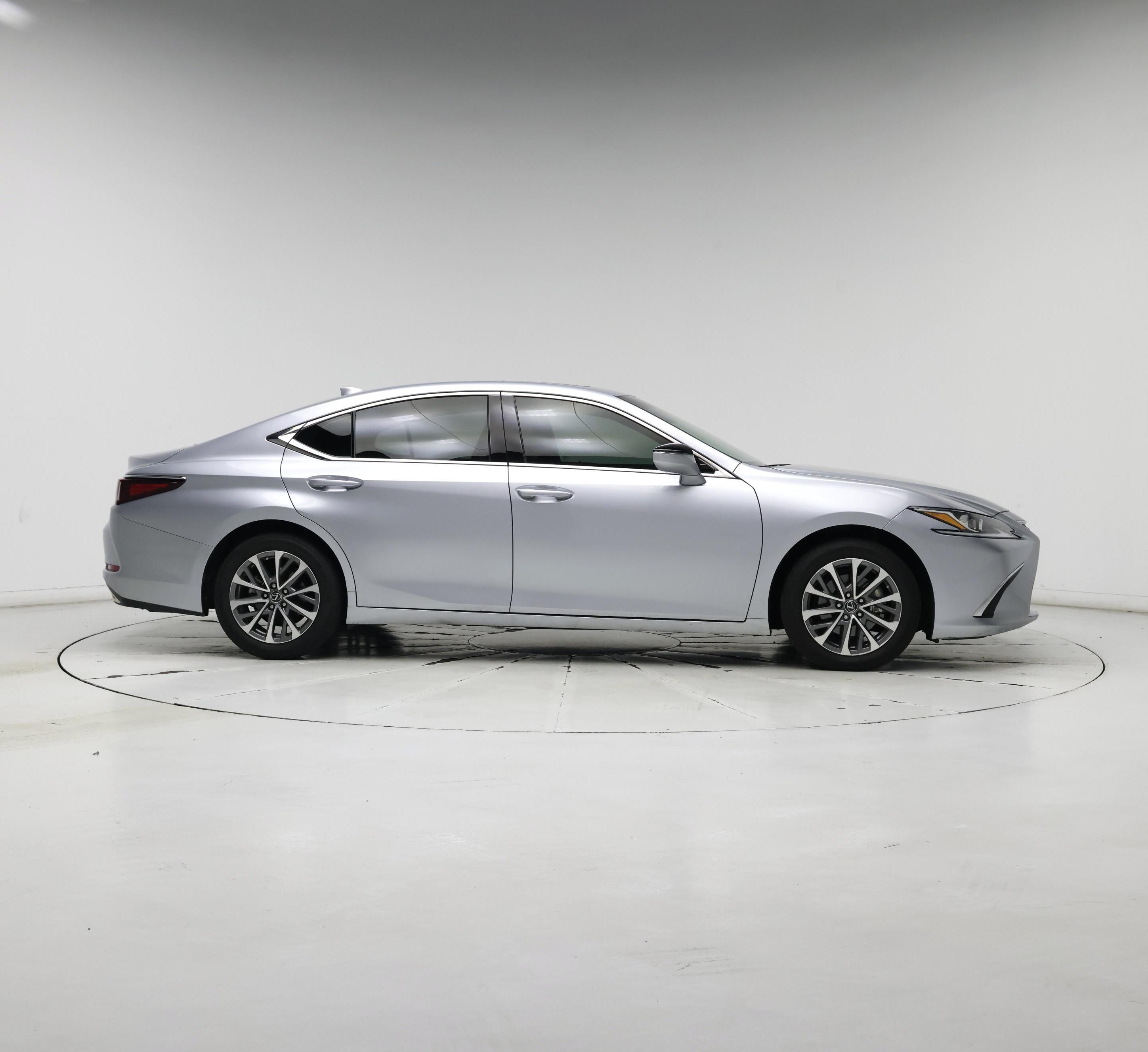 Thumbnail: 2023 Lexus ES - 7
