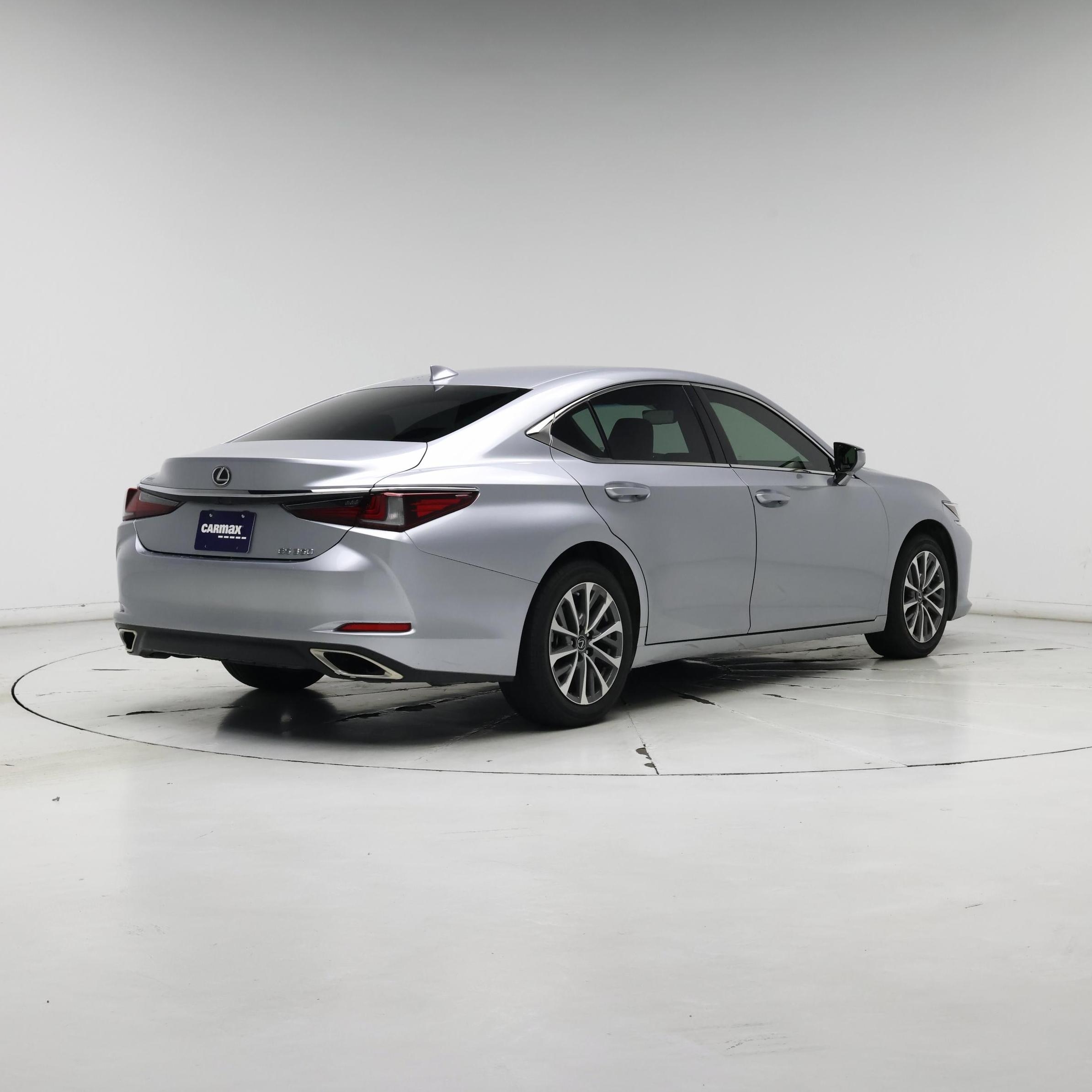 Thumbnail: 2023 Lexus ES - 8