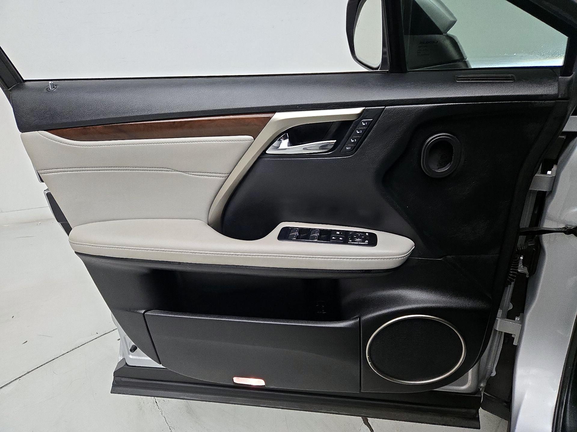 Thumbnail: 2017 Lexus RX - 12