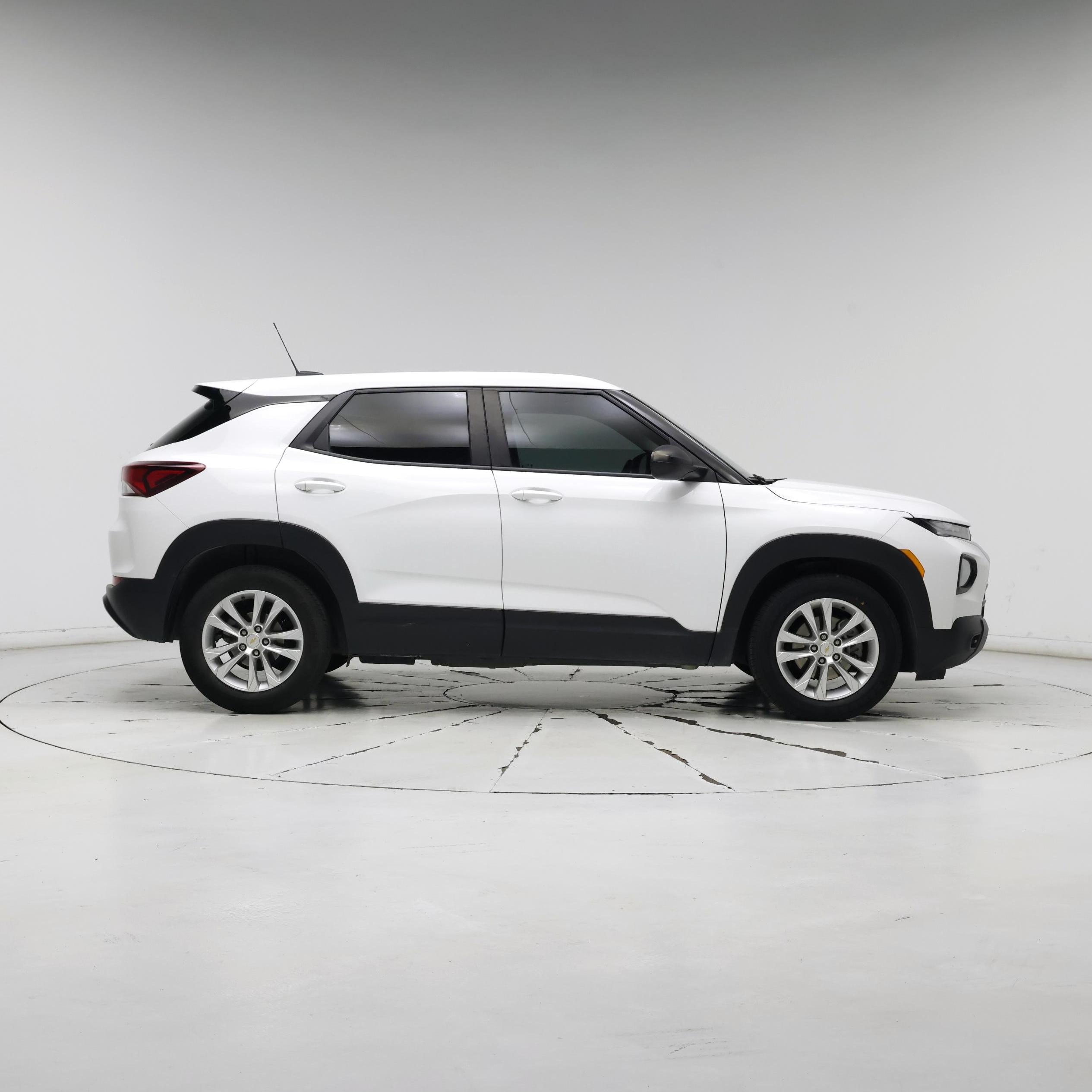 Thumbnail: 2023 Chevrolet TrailBlazer - 7