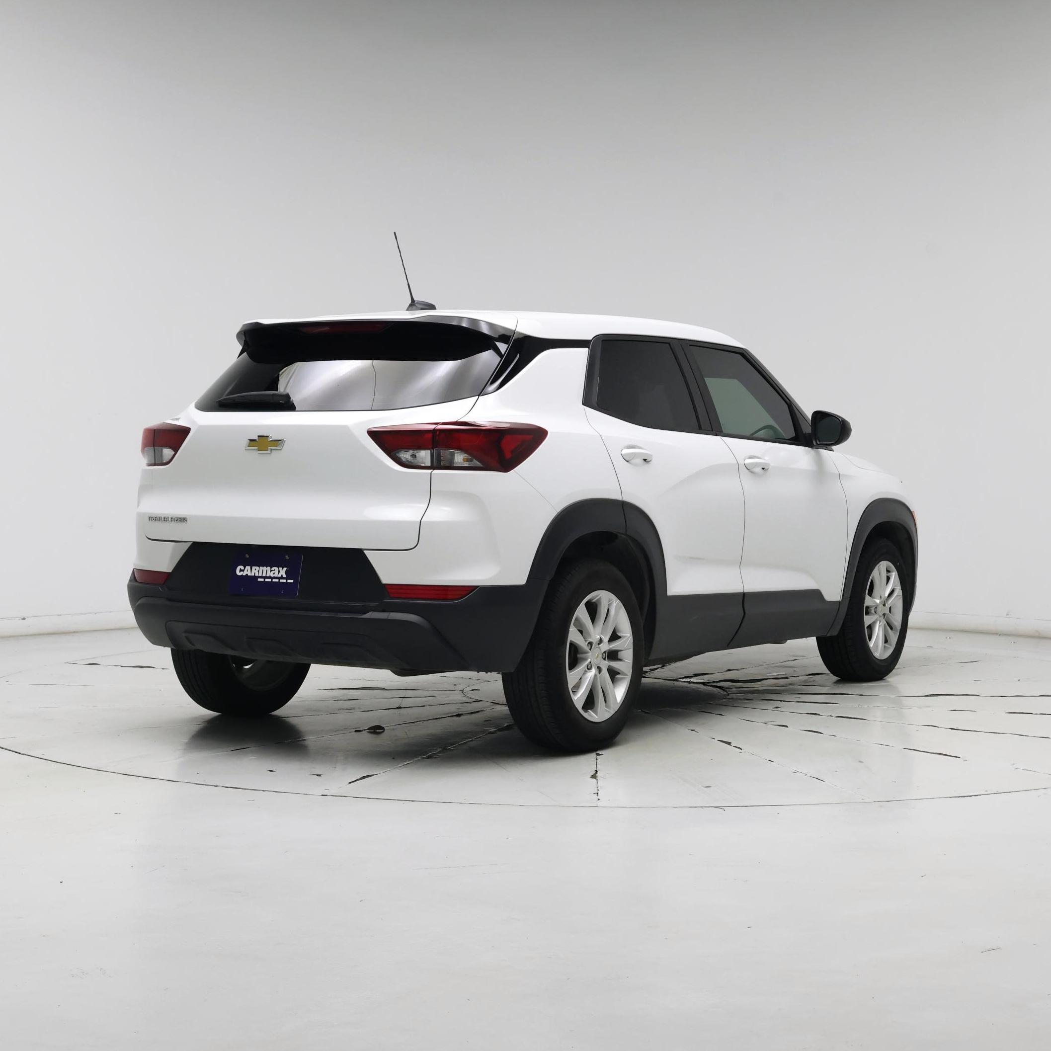 Thumbnail: 2023 Chevrolet TrailBlazer - 8