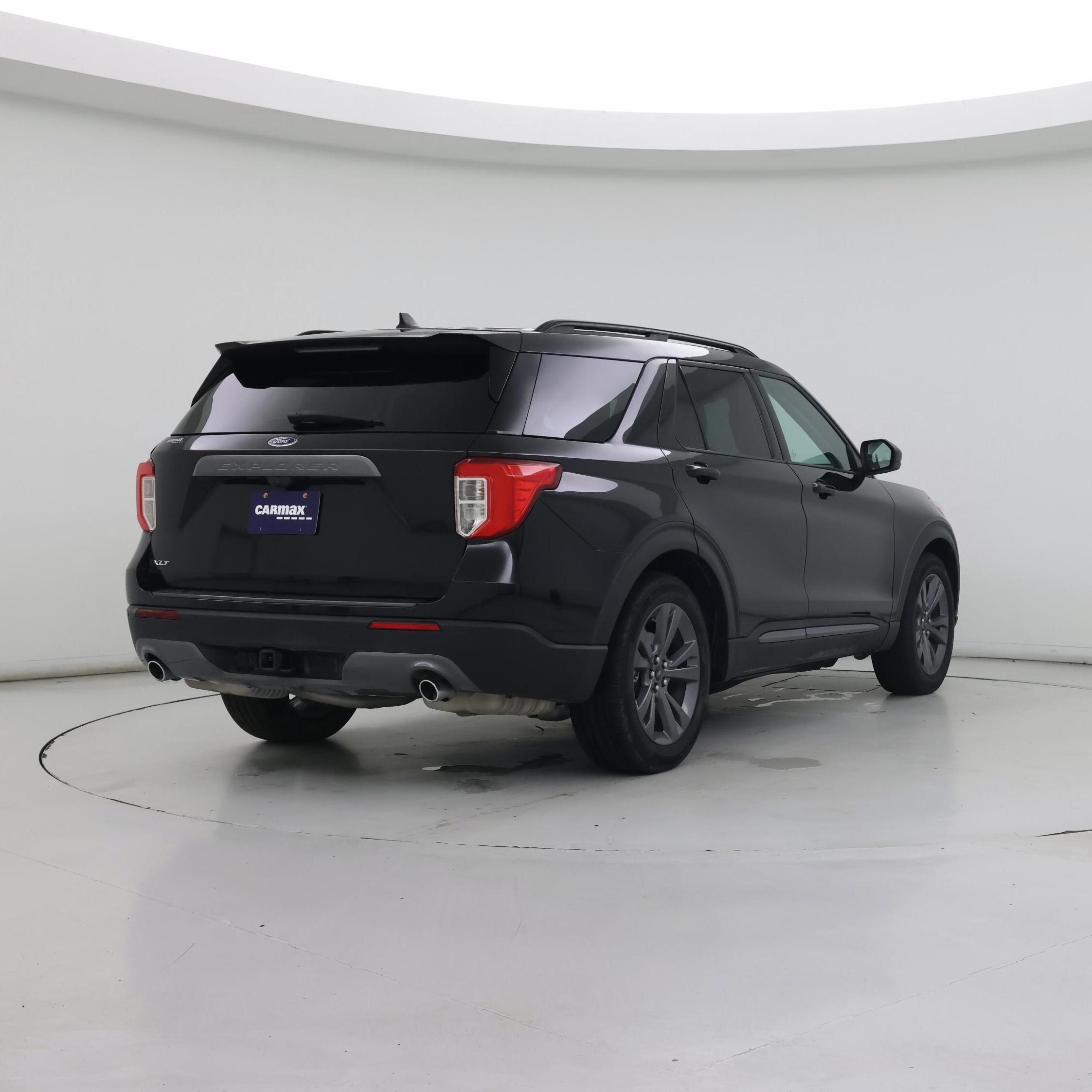 Thumbnail: 2023 Ford Explorer - 8