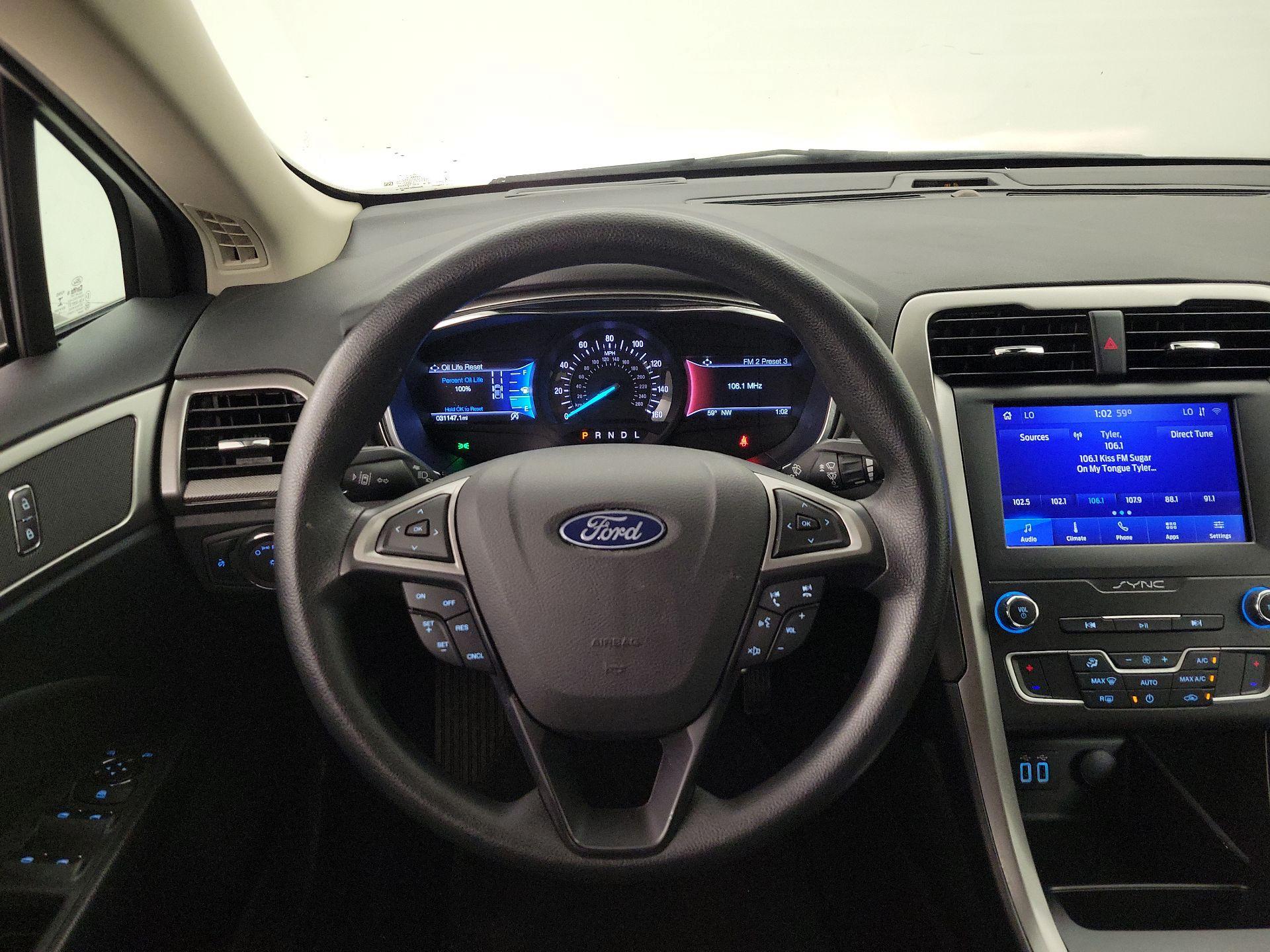 Thumbnail: 2020 Ford Fusion - 10