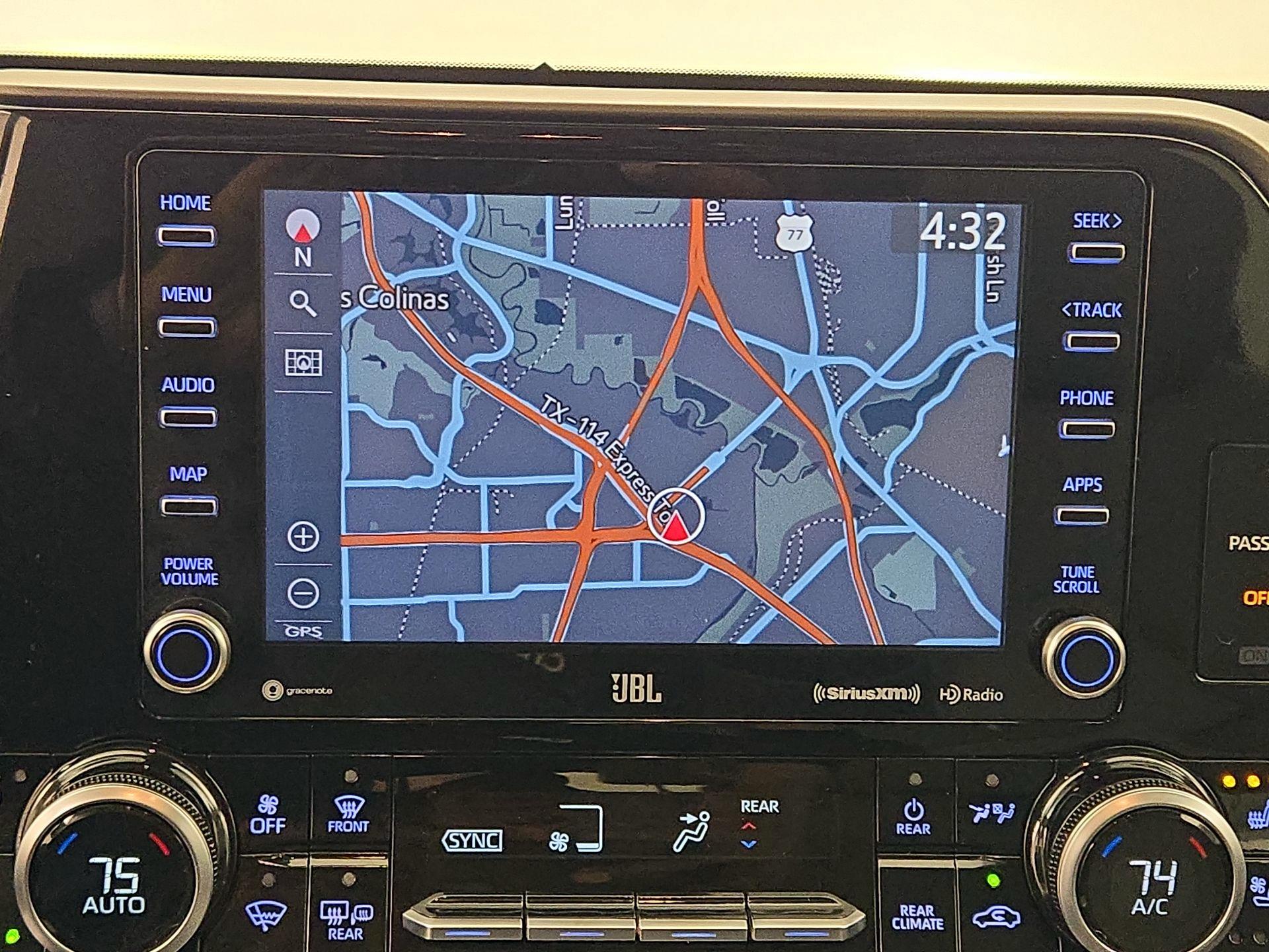 Thumbnail: 2022 Toyota Highlander - 14