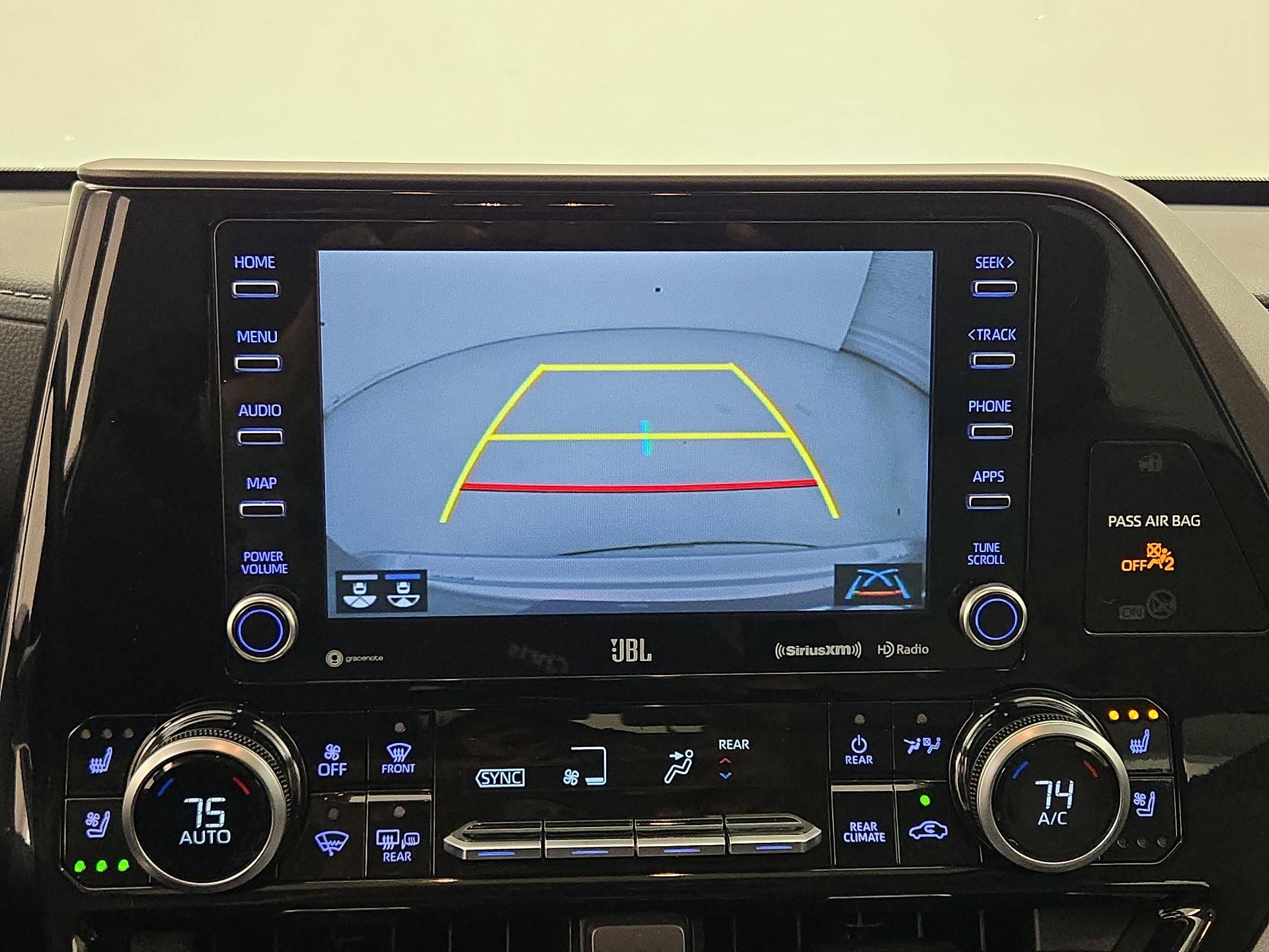 Thumbnail: 2022 Toyota Highlander - 15