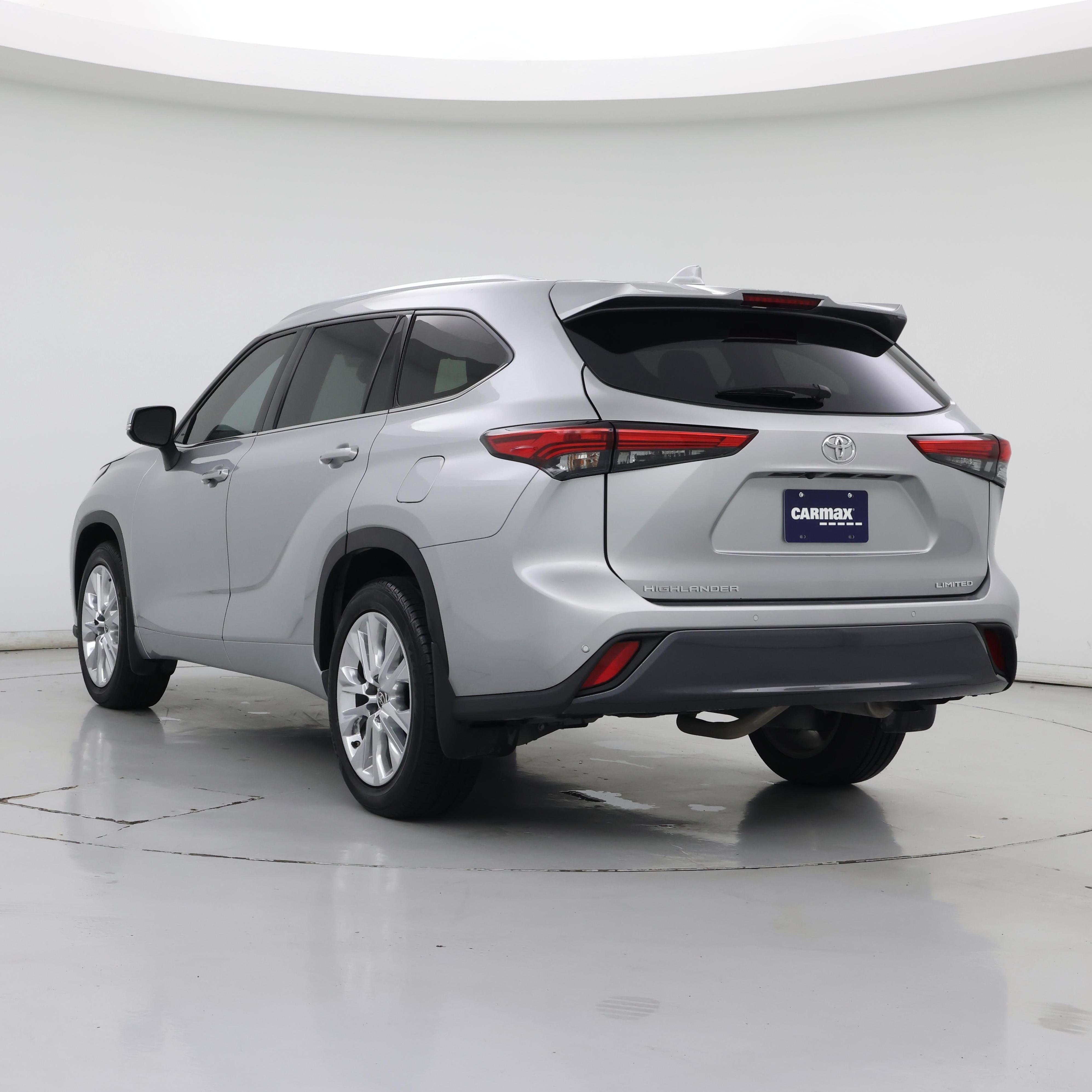 Thumbnail: 2022 Toyota Highlander - 2