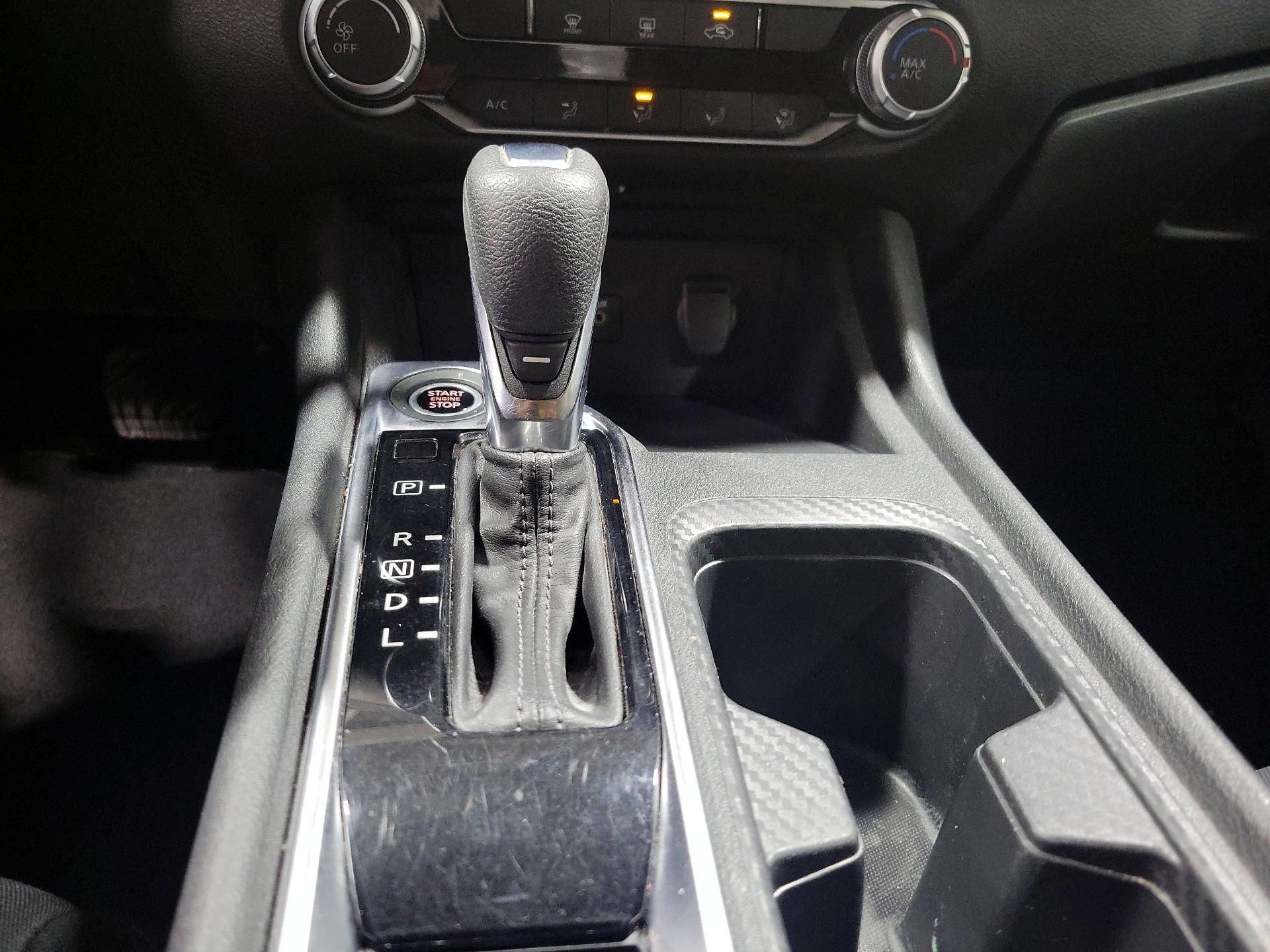 Thumbnail: 2023 Nissan Sentra - 17