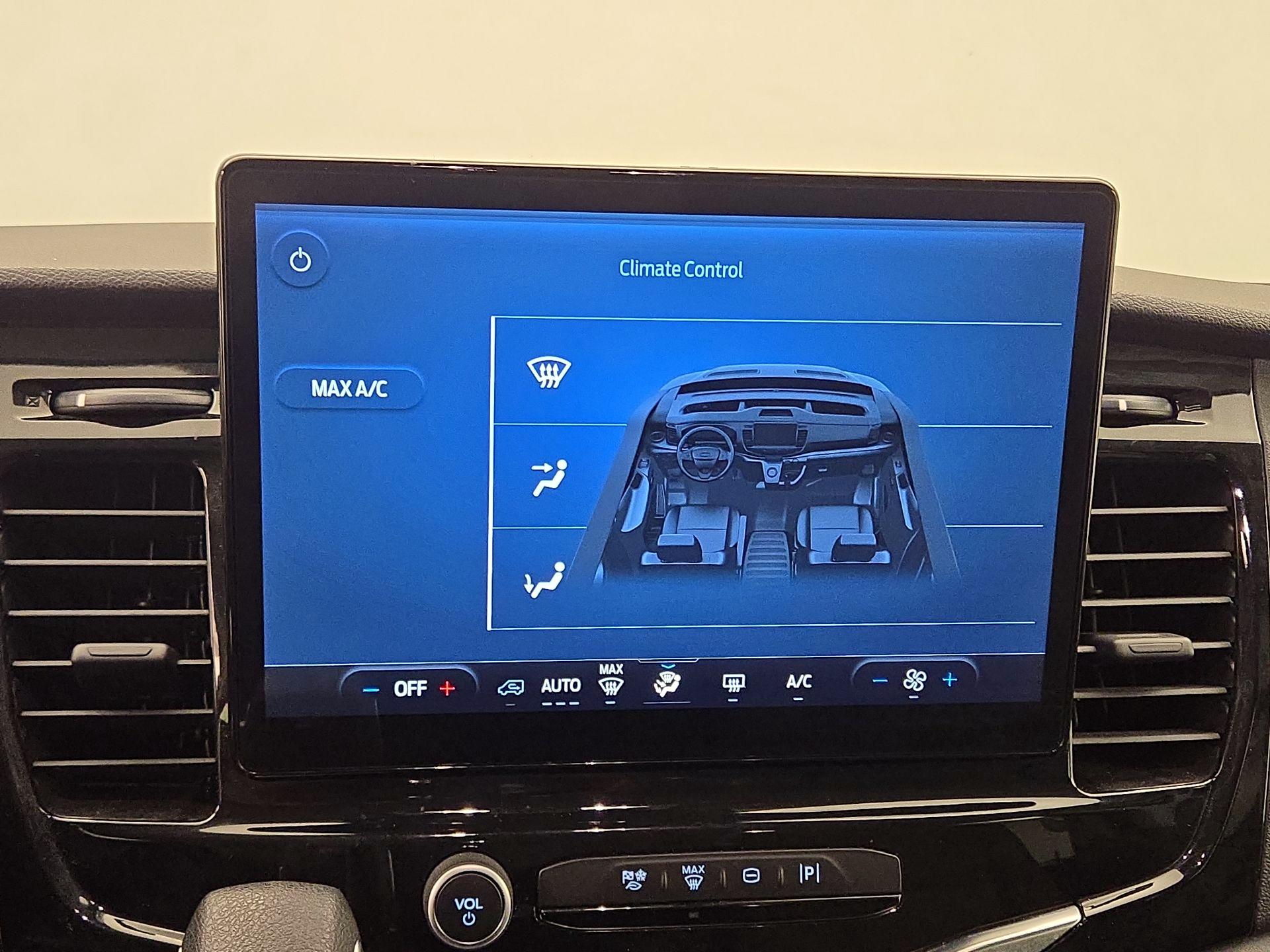 Thumbnail: 2023 Ford Transit Series - 17