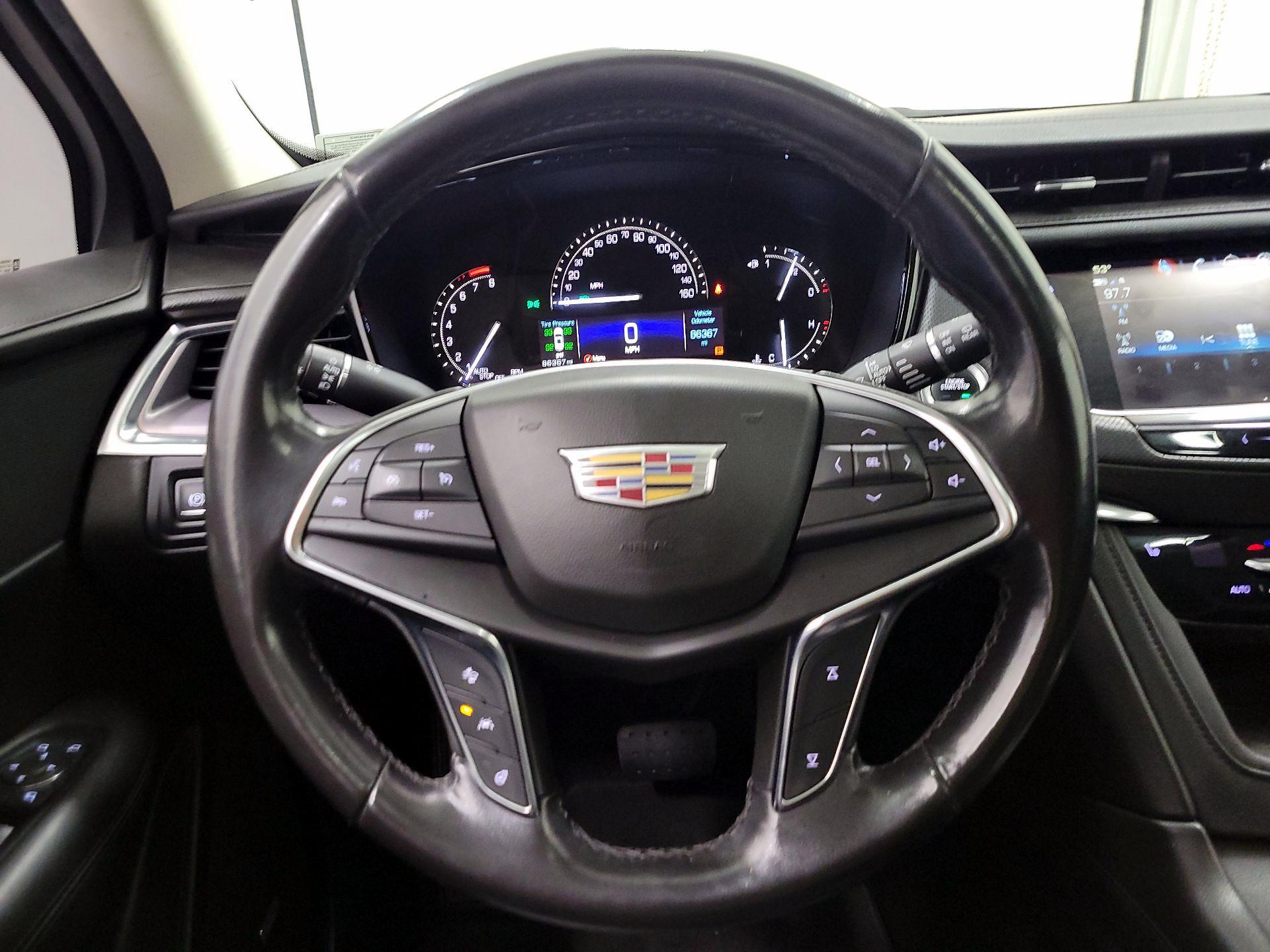 Thumbnail: 2019 Cadillac XT5 - 10
