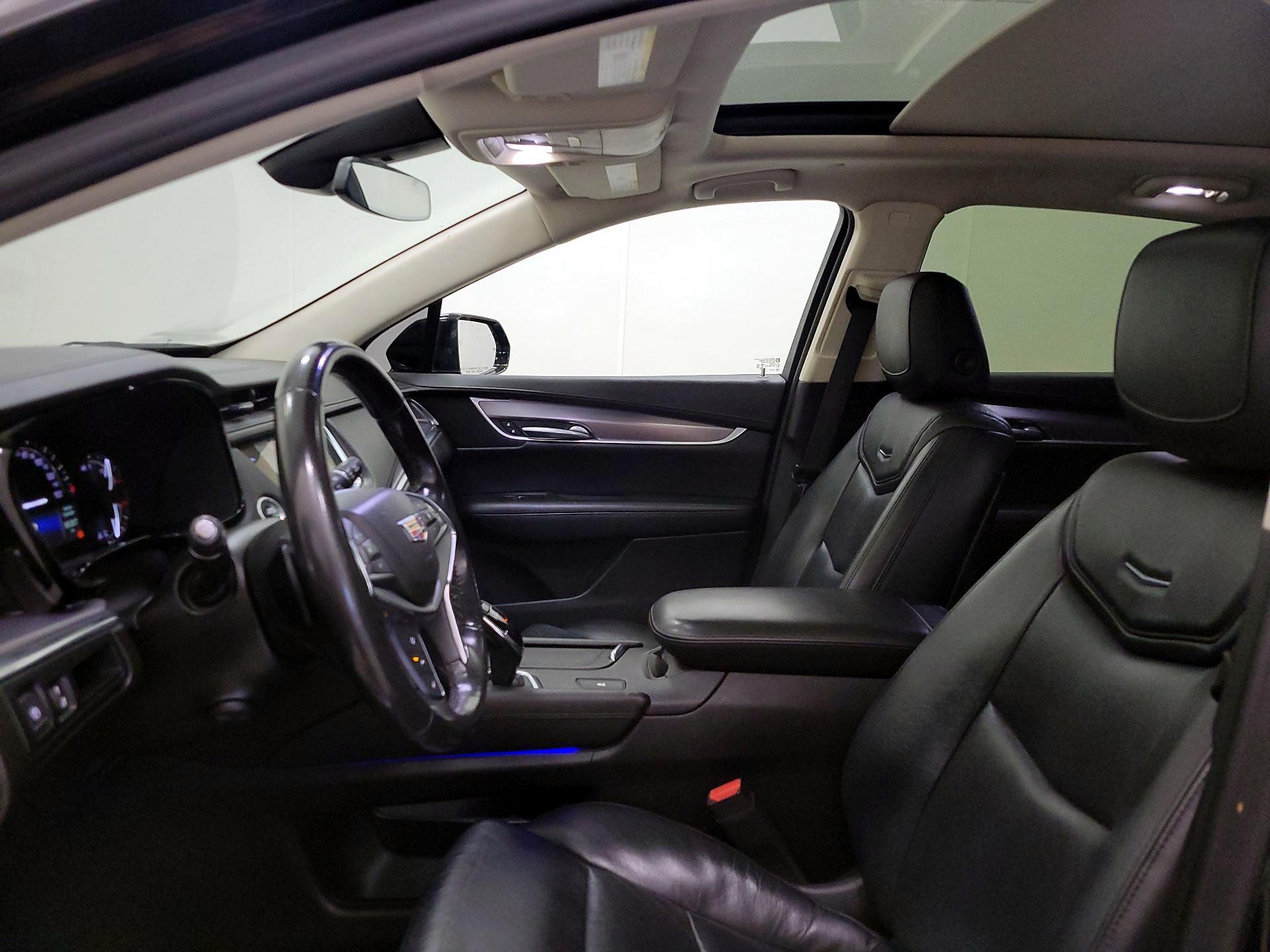 Thumbnail: 2019 Cadillac XT5 - 20