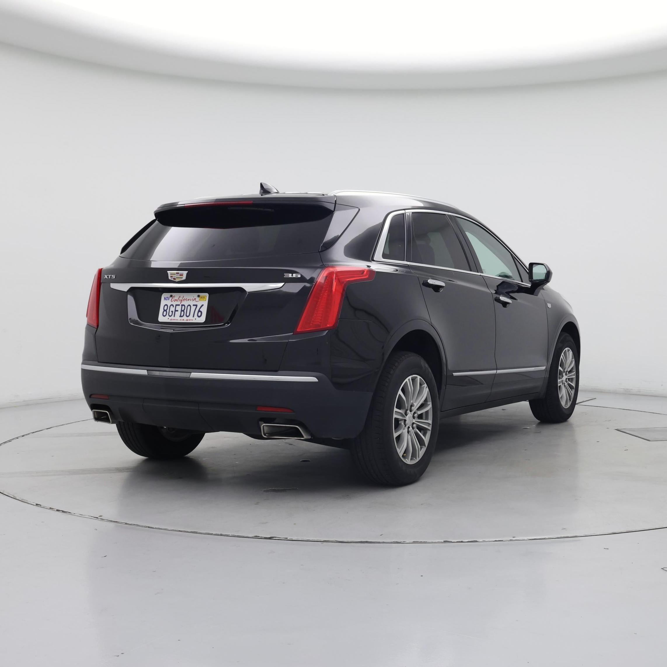 Thumbnail: 2019 Cadillac XT5 - 8