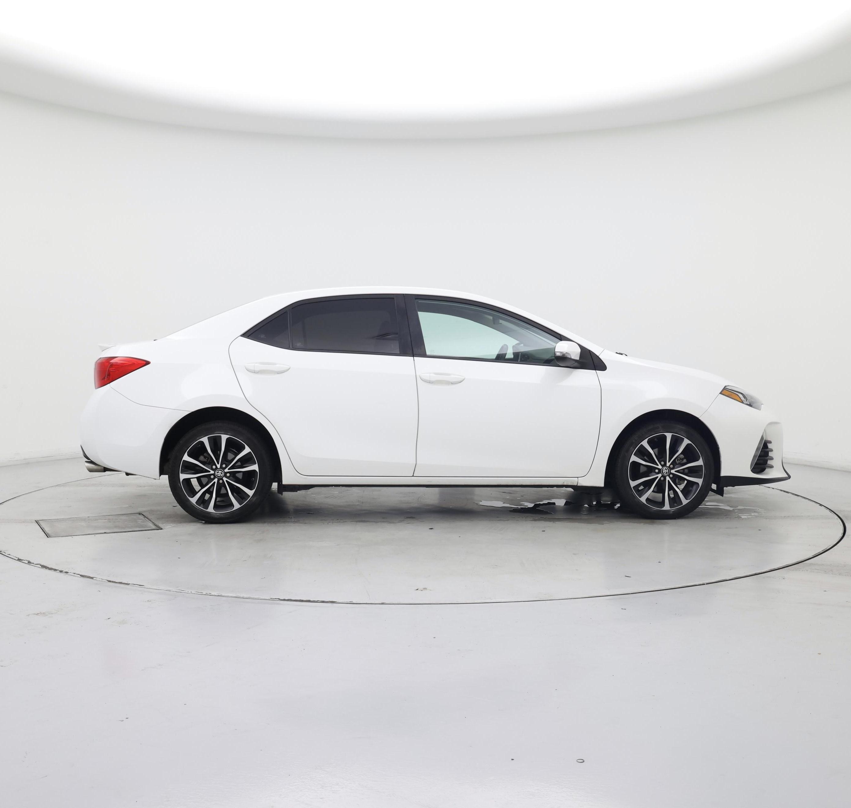 Thumbnail: 2018 Toyota Corolla - 7