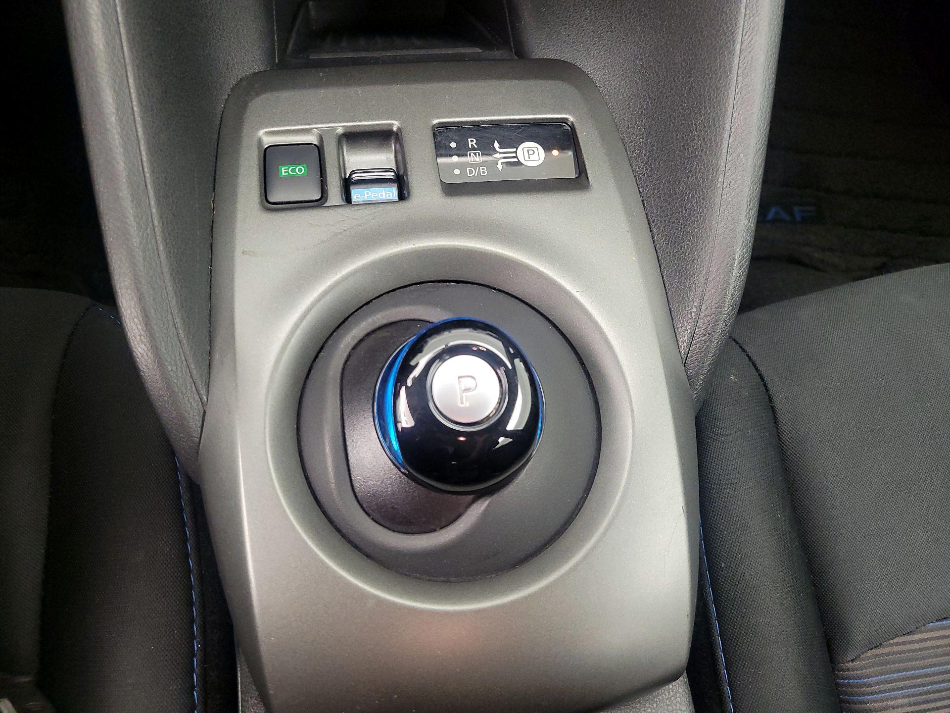 Thumbnail: 2019 Nissan Leaf - 14