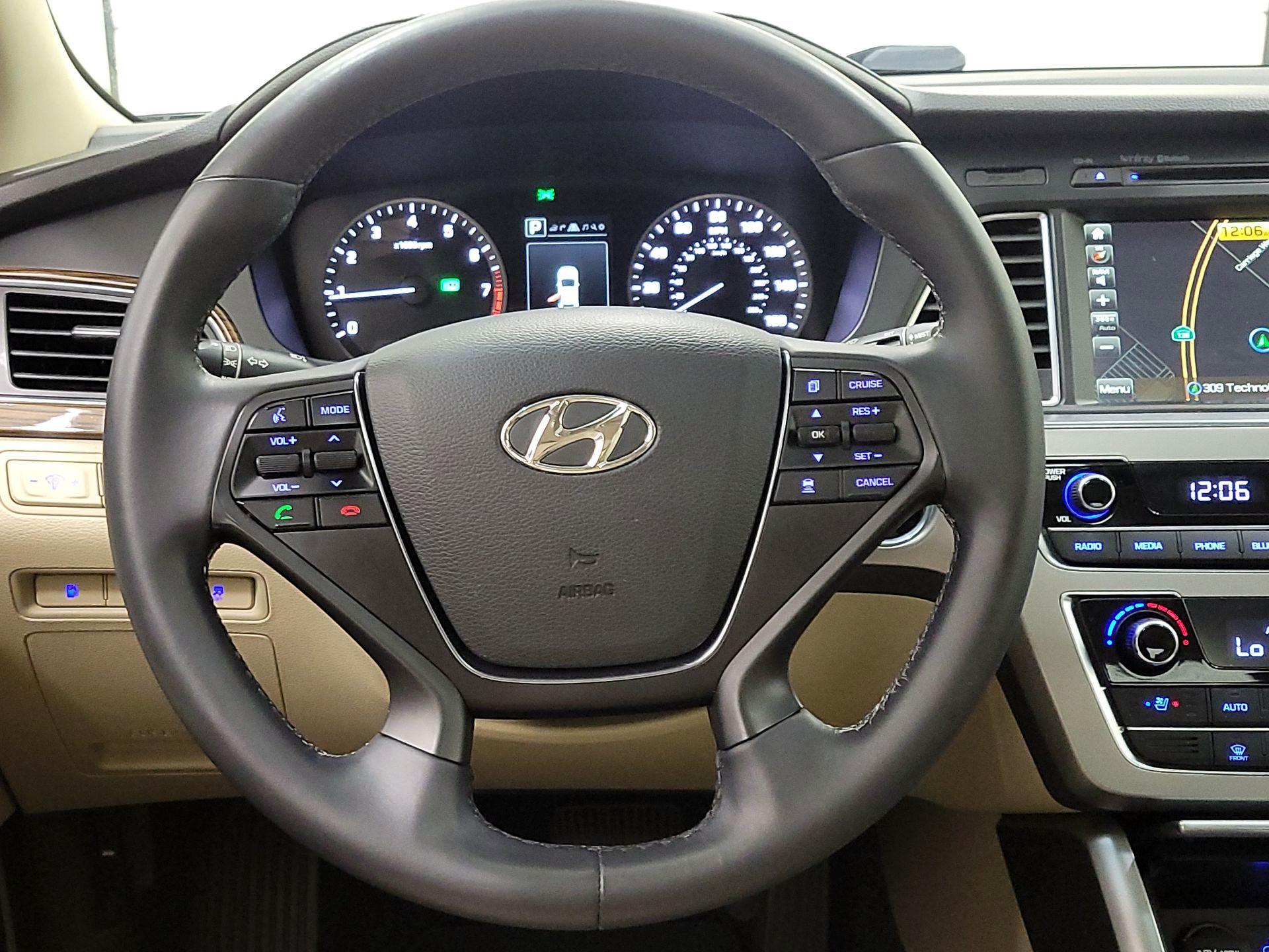 Thumbnail: 2017 Hyundai Sonata - 10