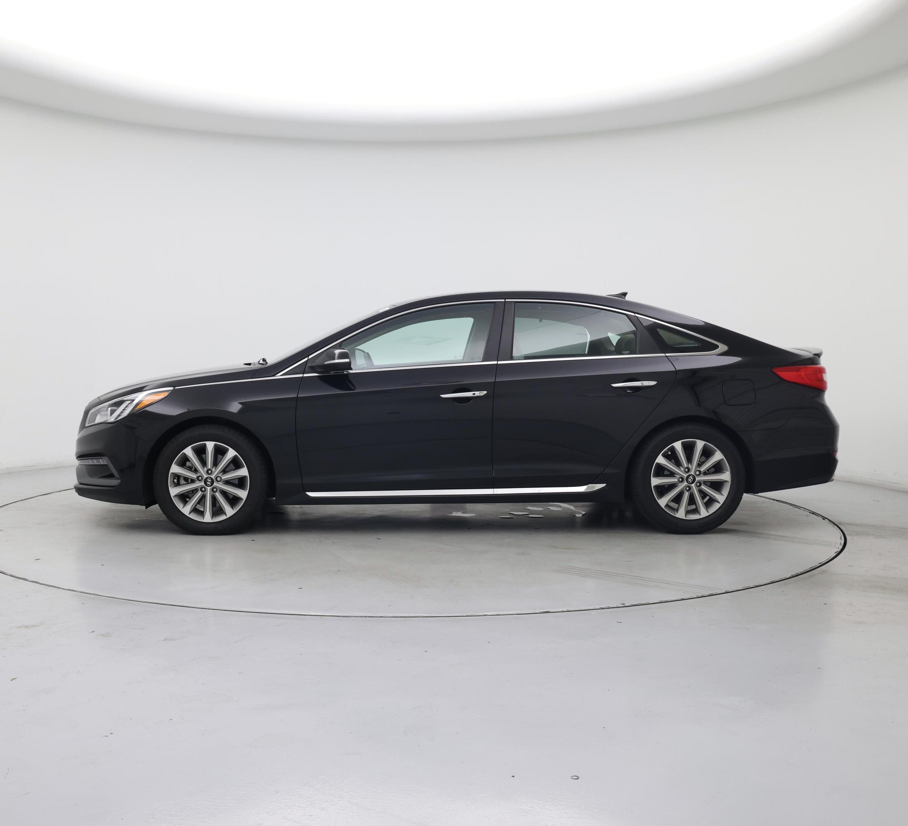 Thumbnail: 2017 Hyundai Sonata - 3