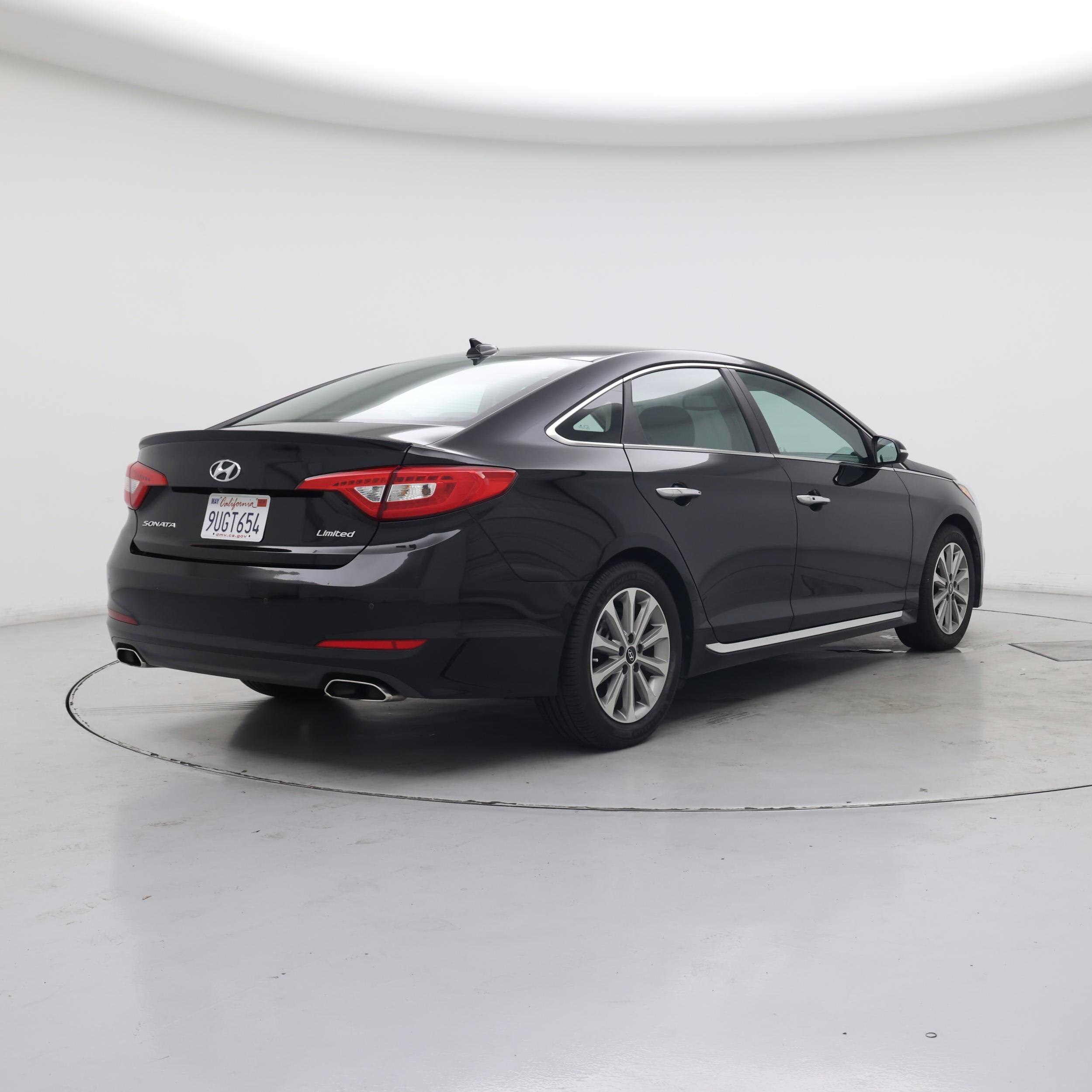Thumbnail: 2017 Hyundai Sonata - 8