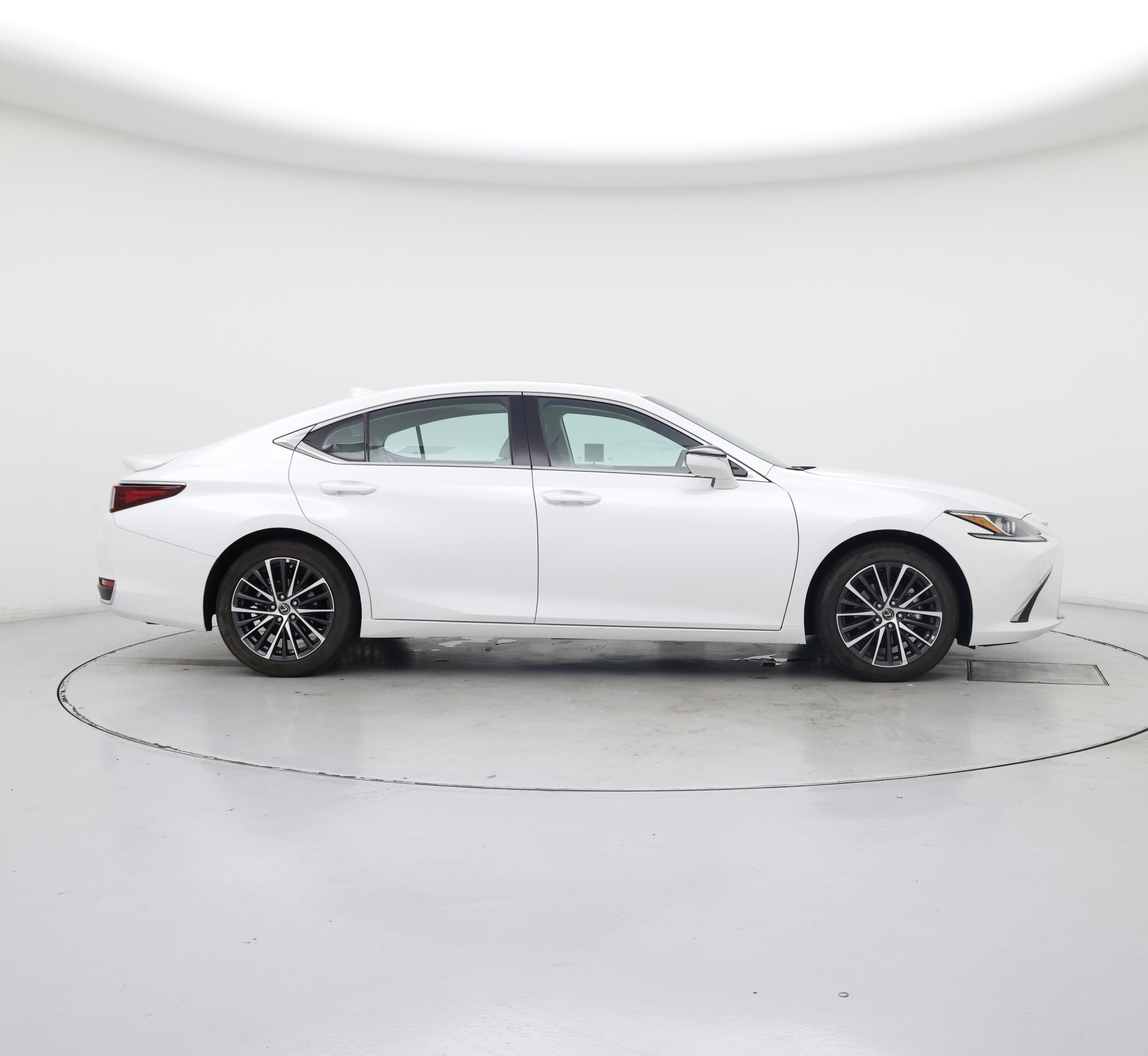 Thumbnail: 2025 Lexus ES - 7