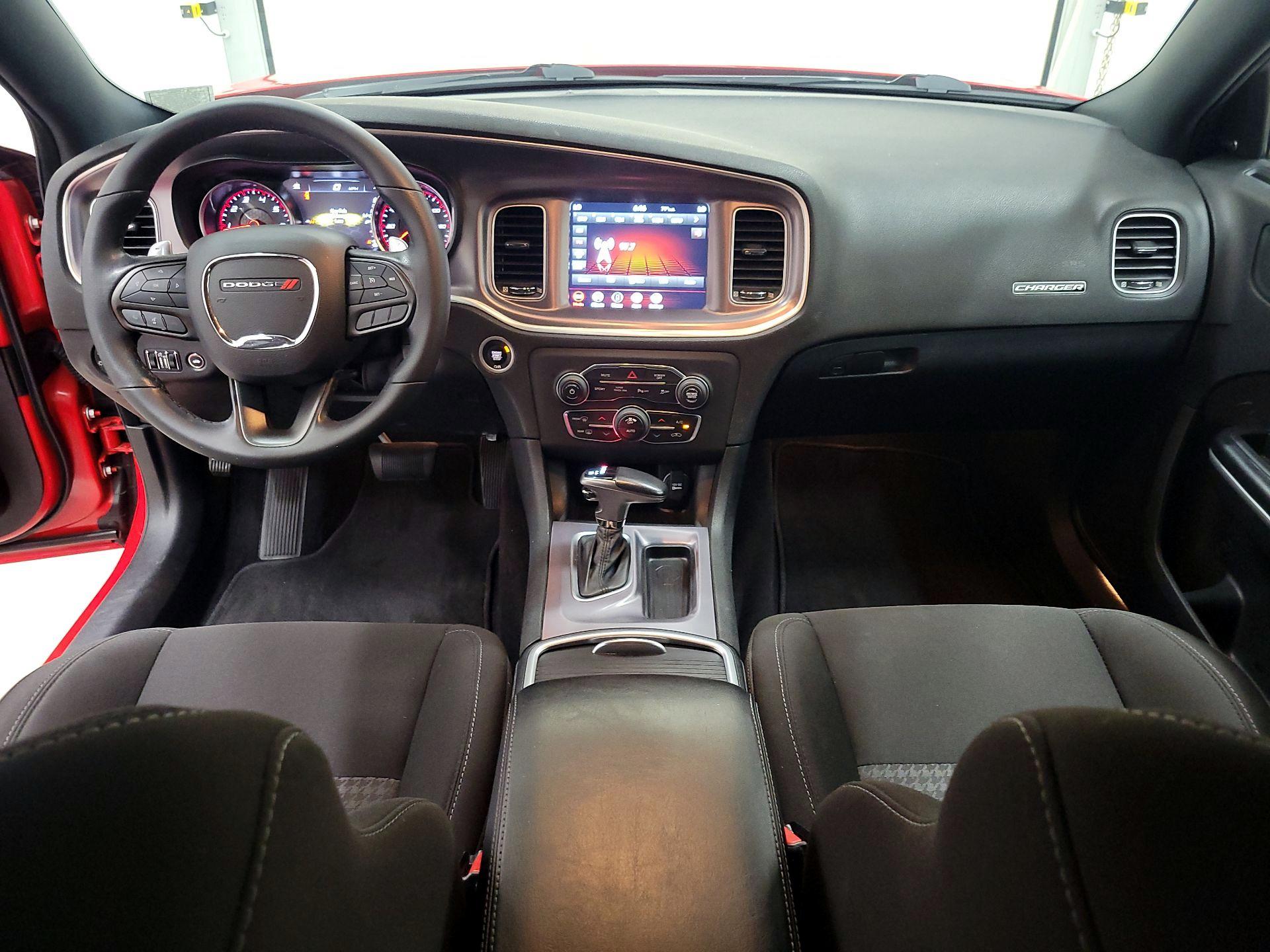 Thumbnail: 2020 Dodge Charger - 9